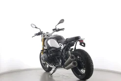 R NINE T