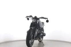 R 80 R