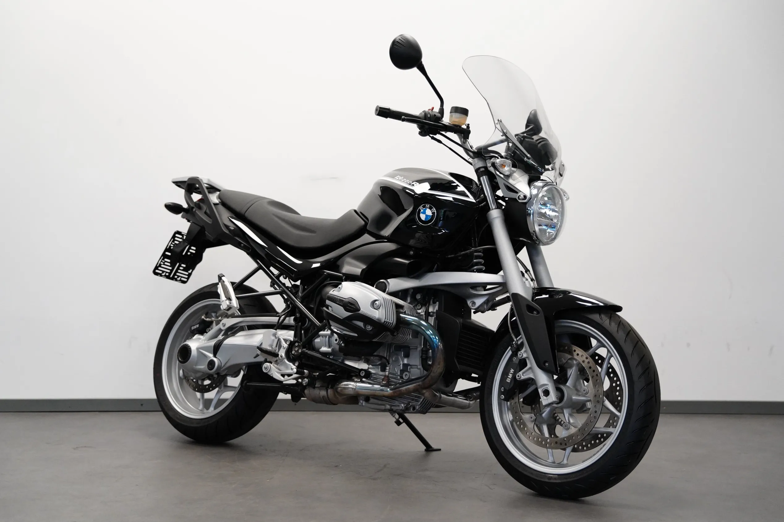 R 1200 R