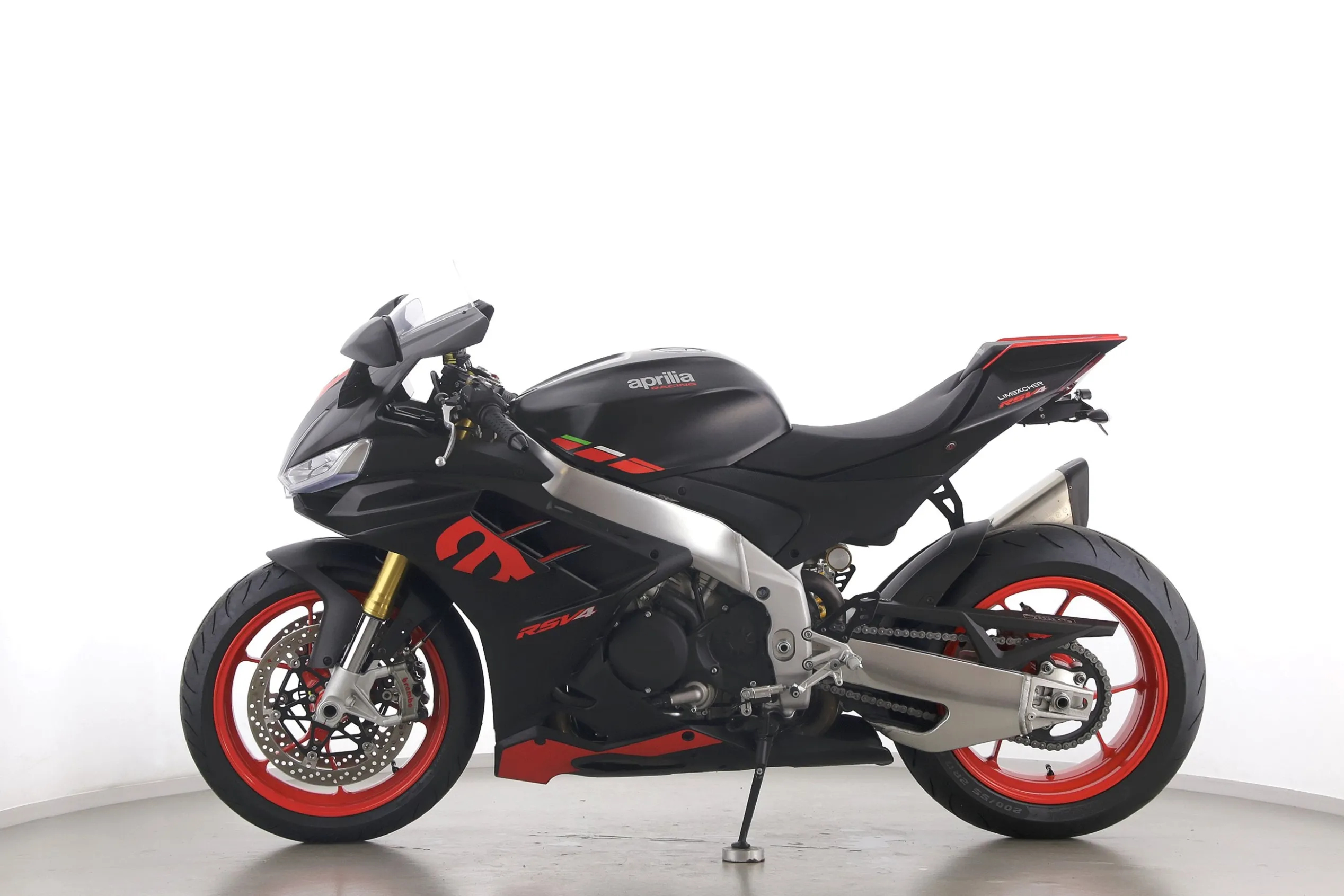 RSV 4 1100