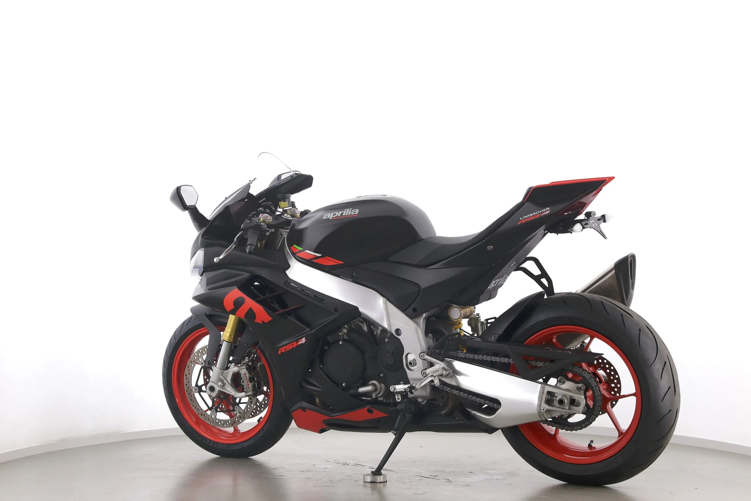 RSV 4 1100