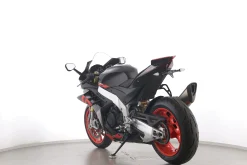 RSV 4 1100