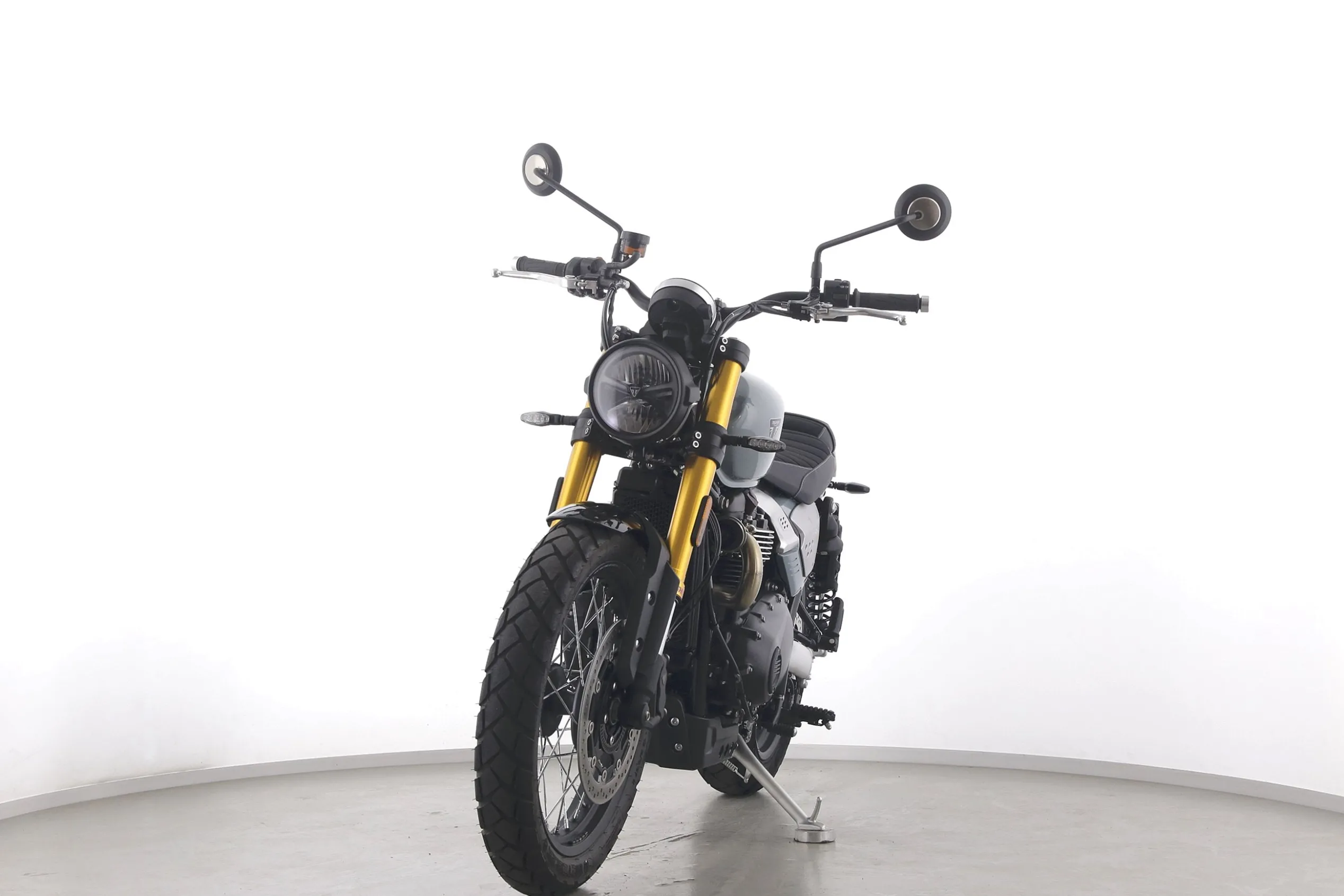 SCRAMBLER 900