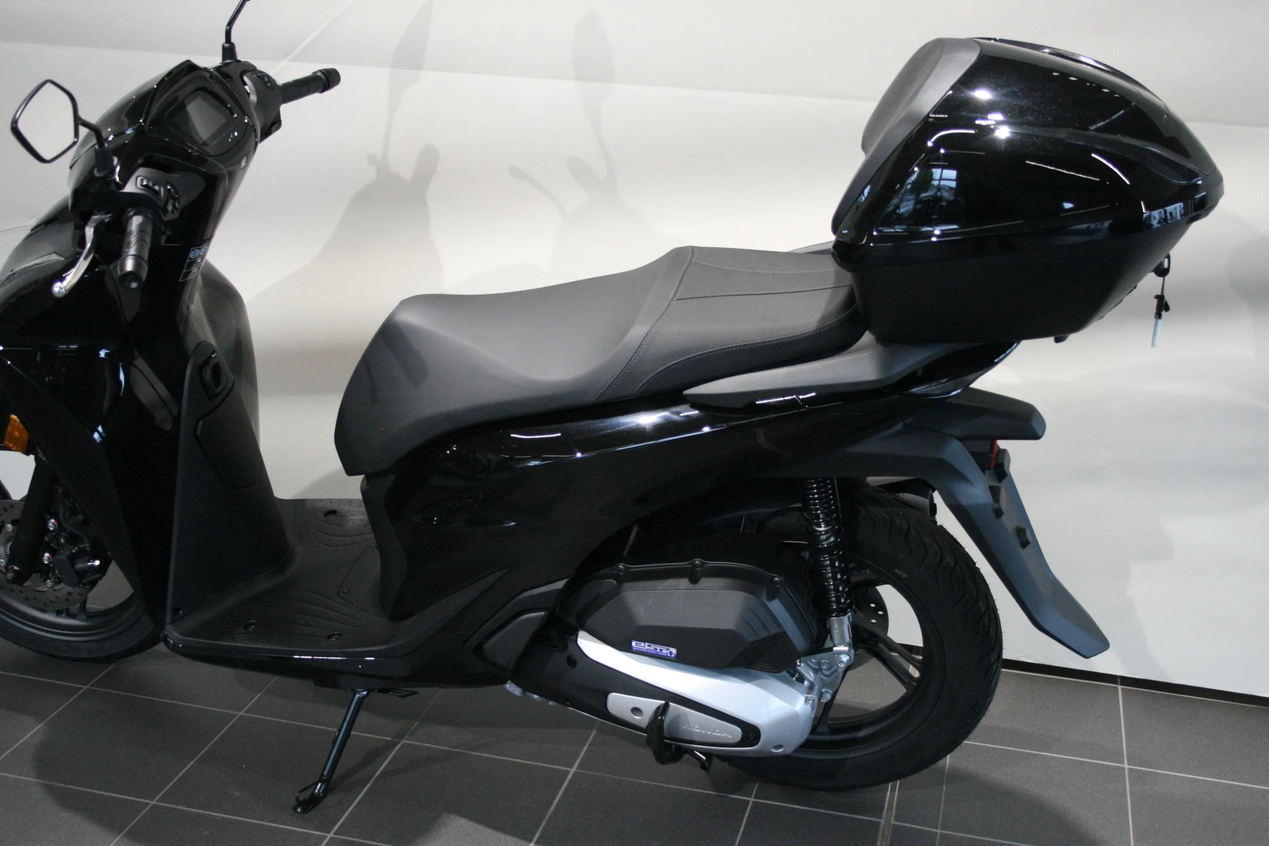 SH 125 i