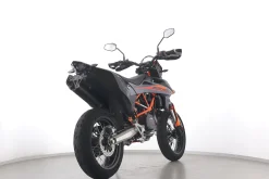 690 SMC R