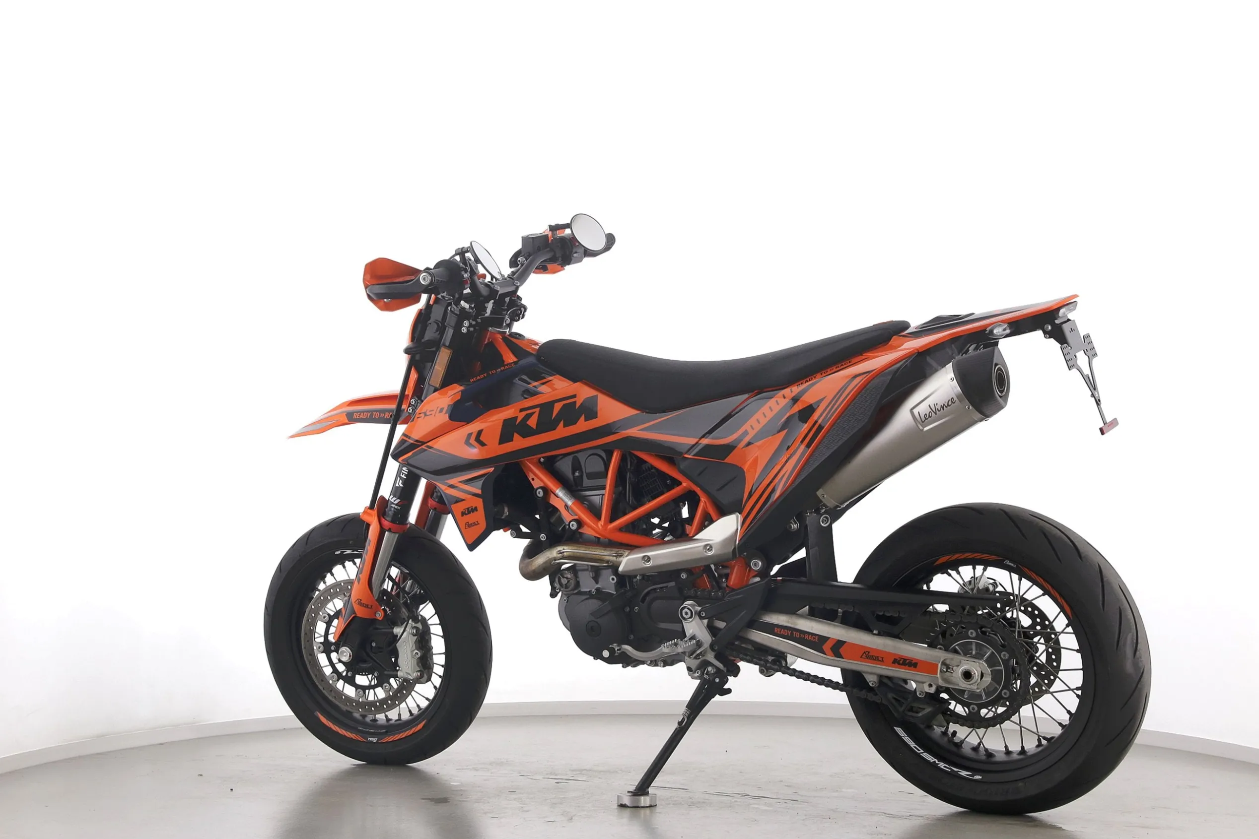 690 SMC R