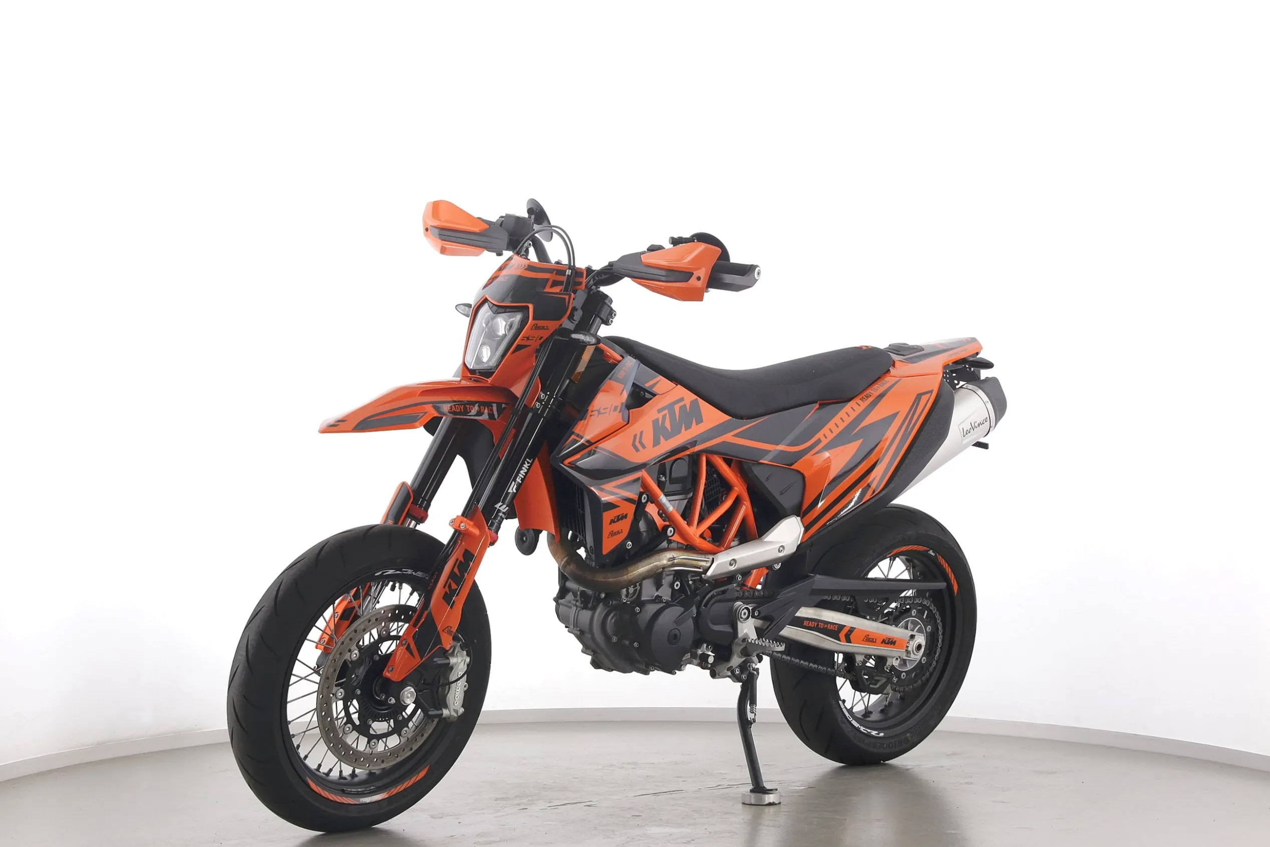 690 SMC R