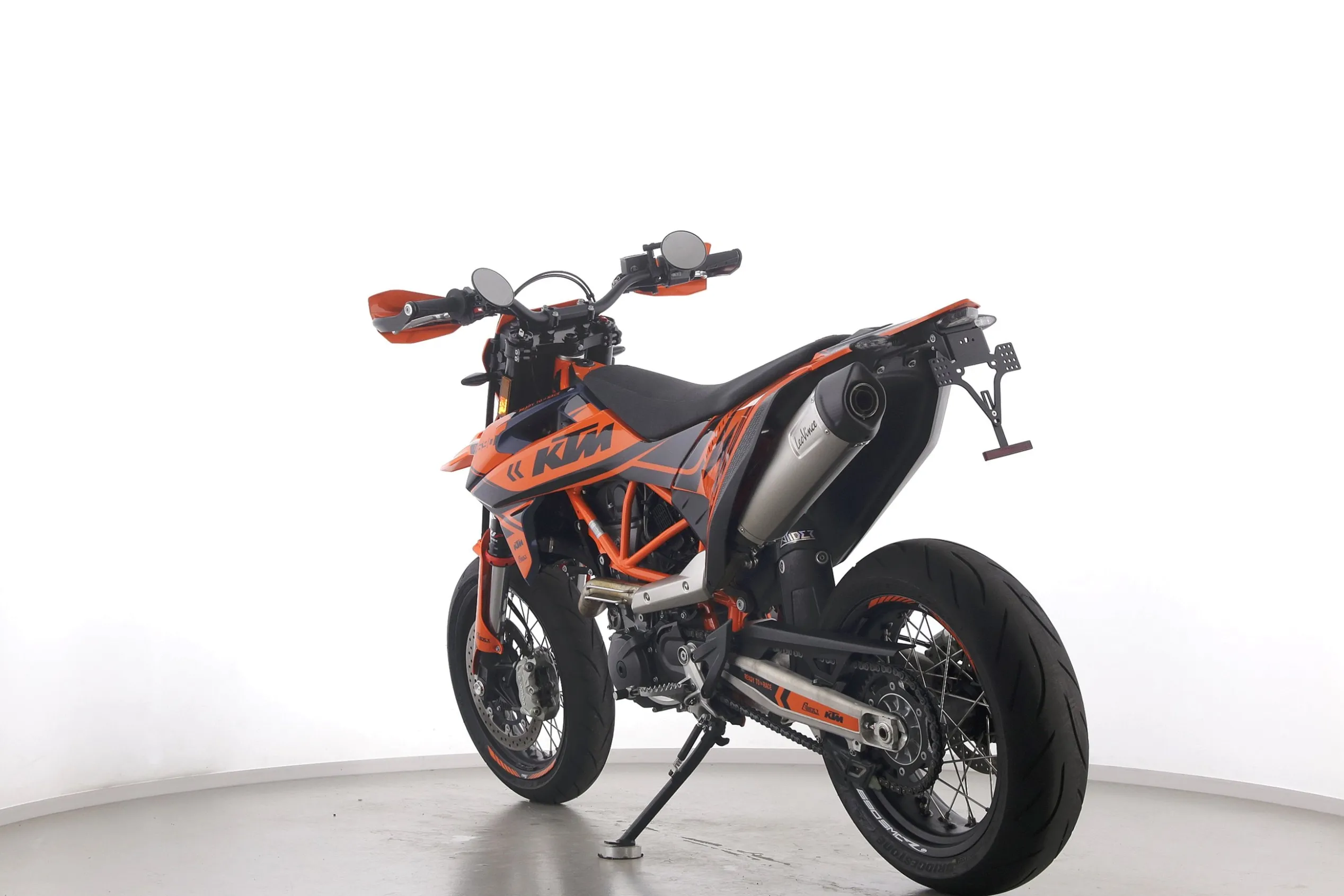 690 SMC R