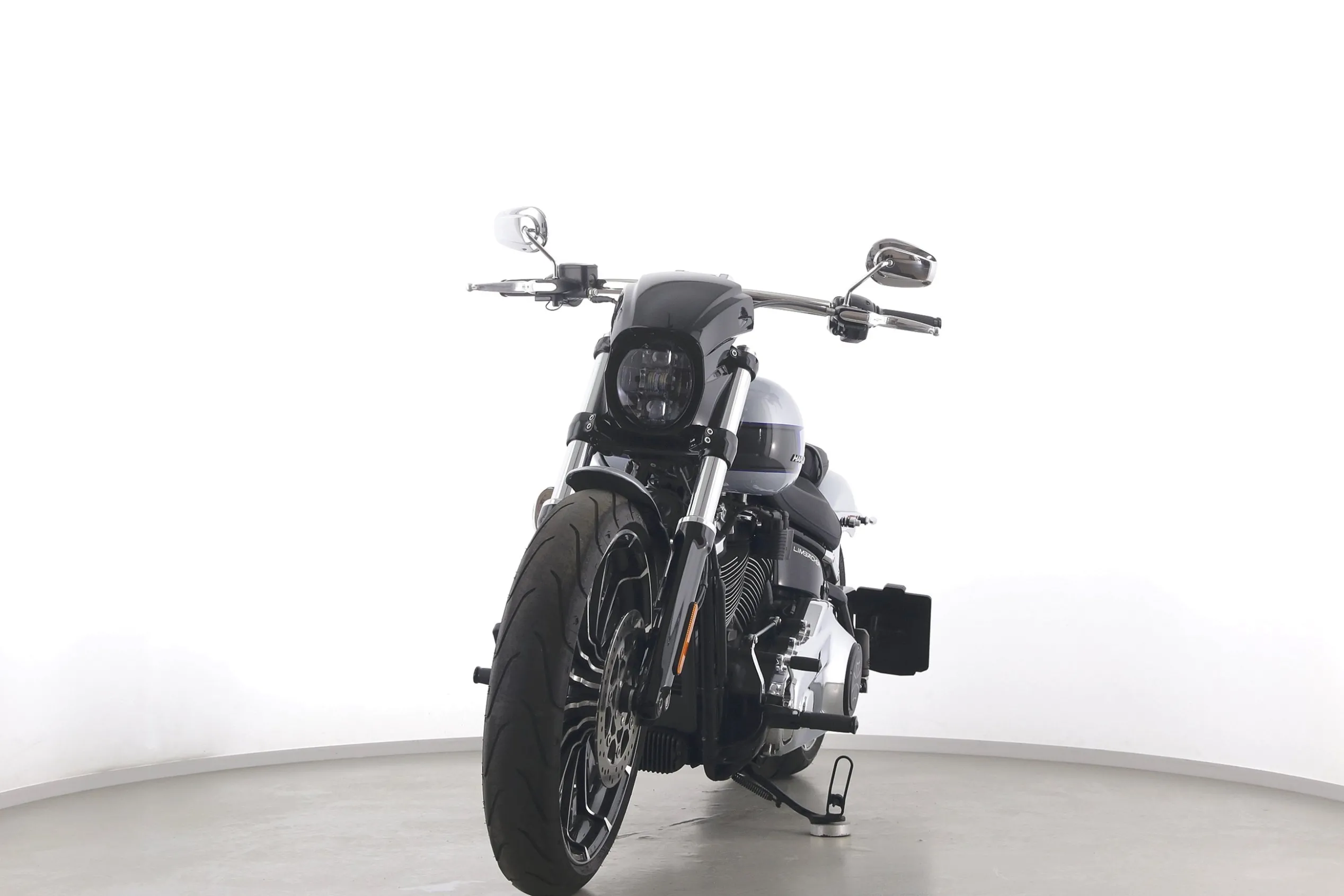 SOFTAIL BREAKOUT 117
