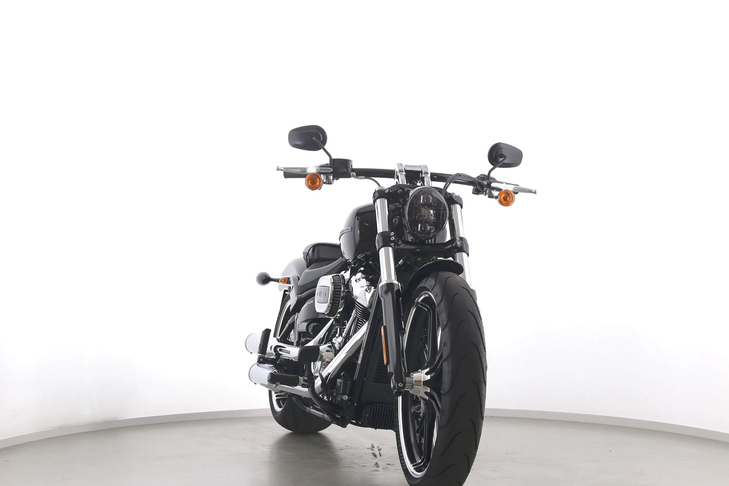 SOFTAIL BREAKOUT 114