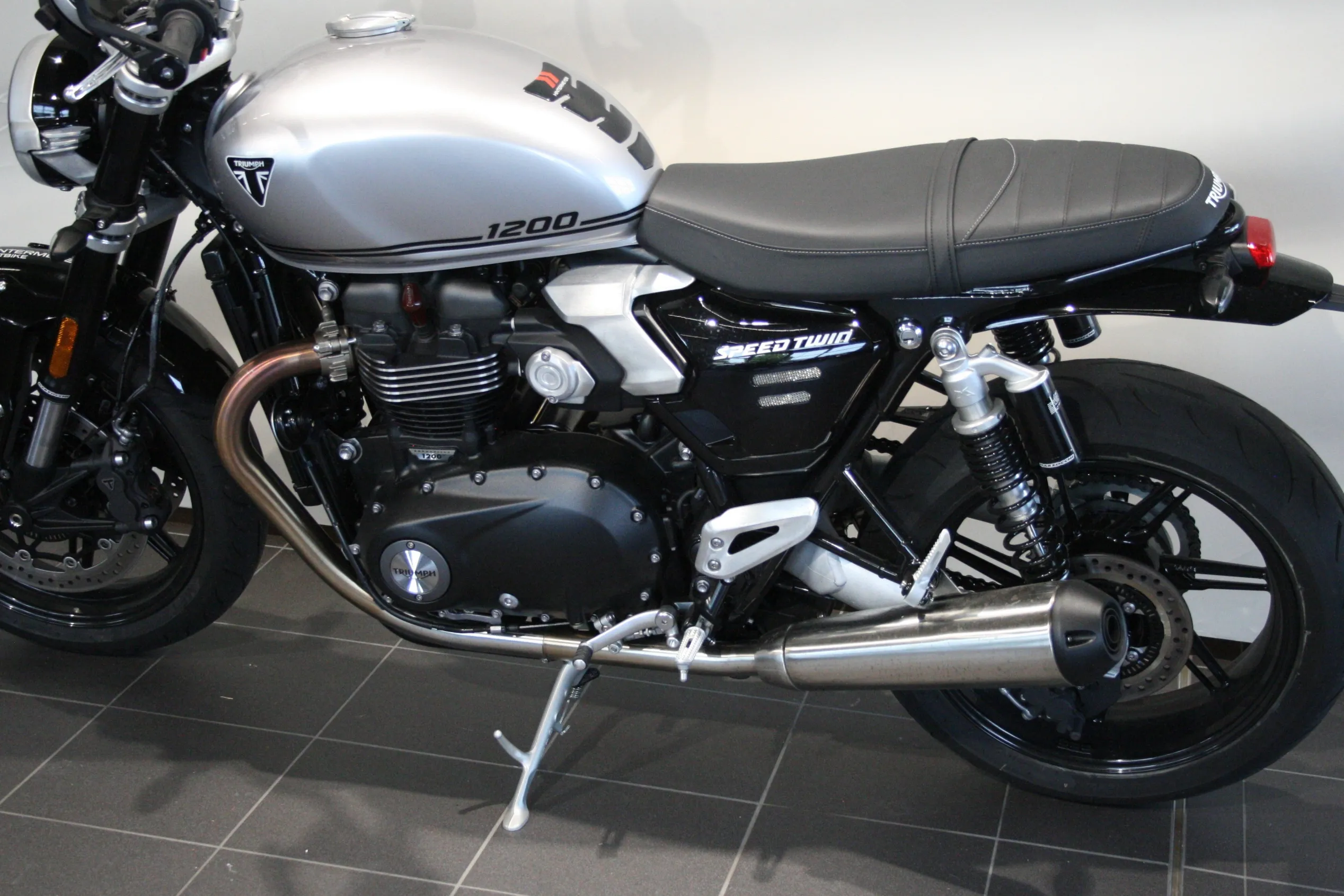 SPEED TWIN 1200