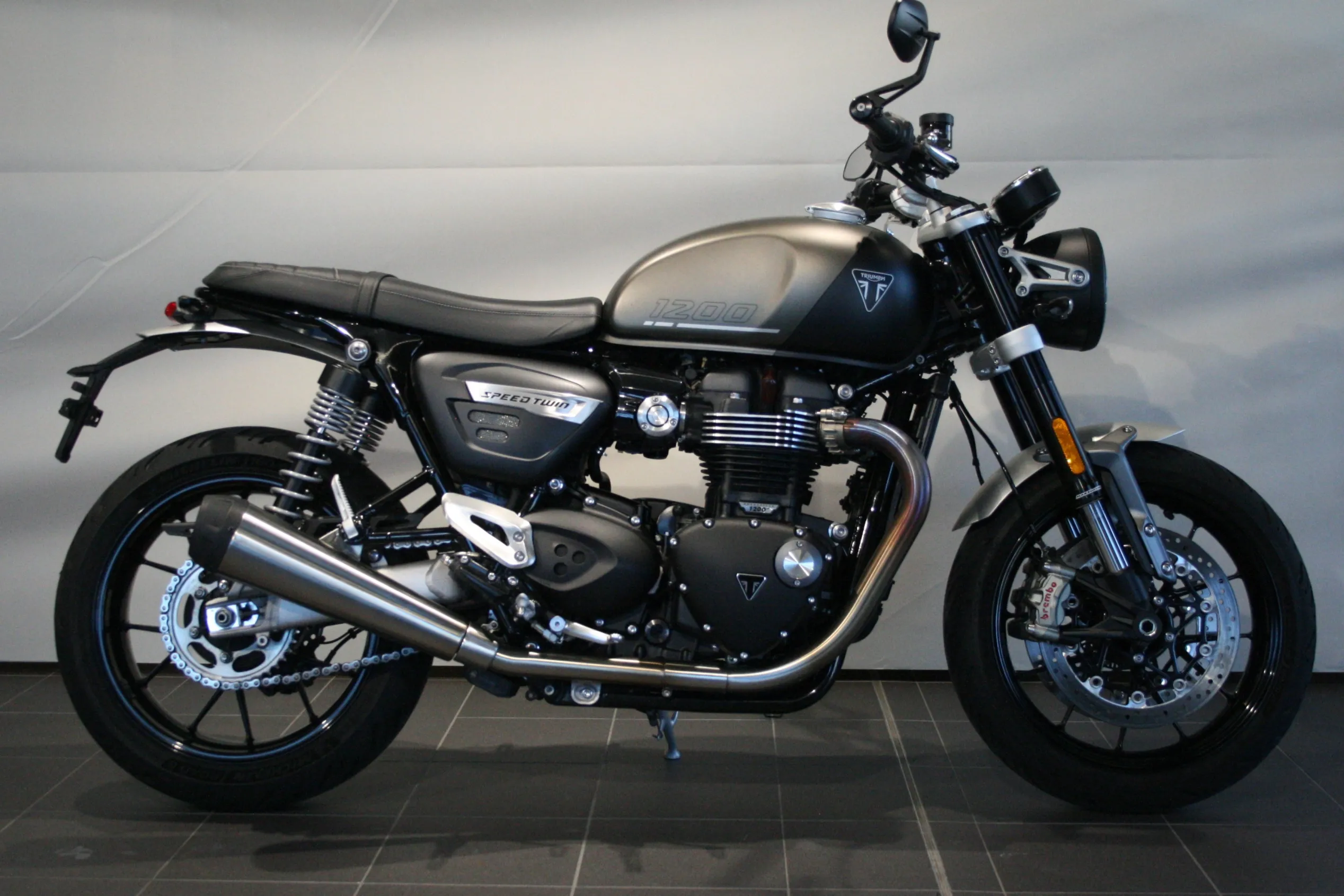 SPEED TWIN 1200
