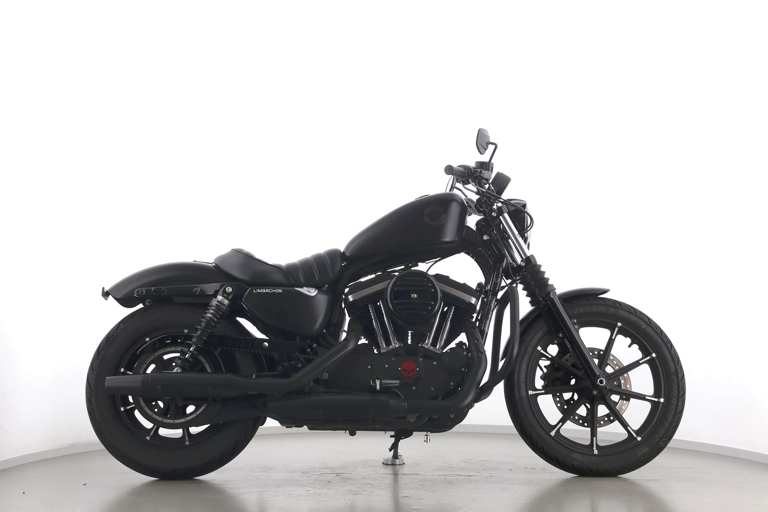 SPORTSTER XL 883 N IRON