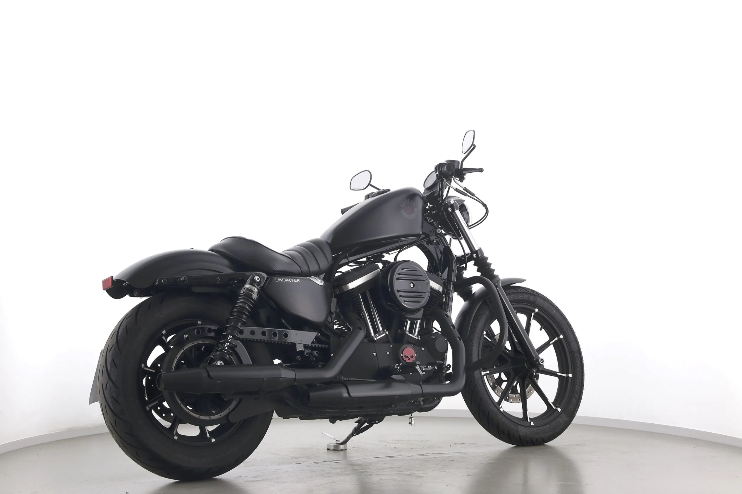 SPORTSTER XL 883 N IRON