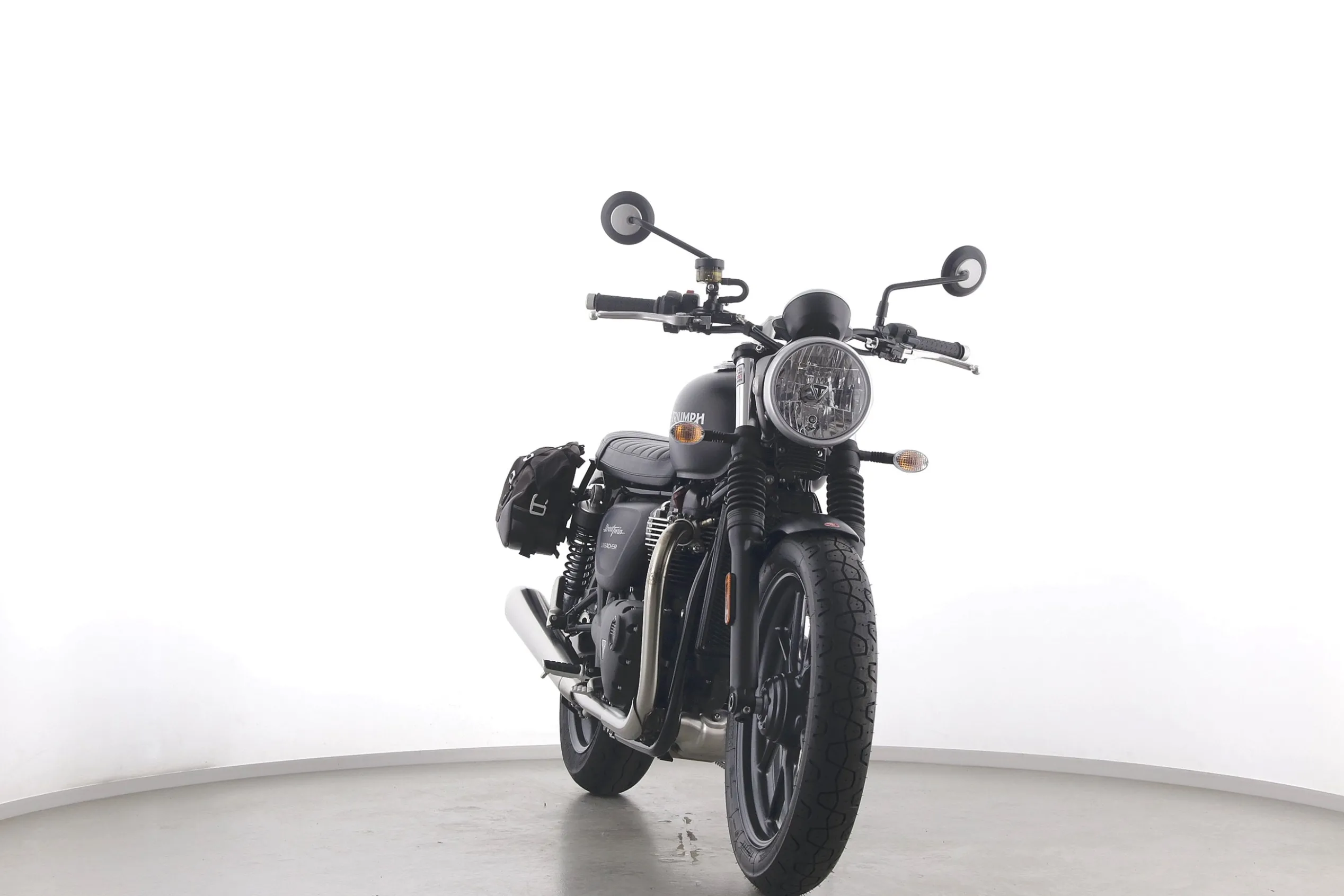 STREET TWIN 900