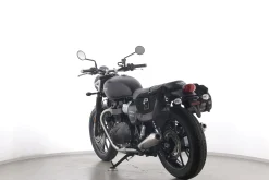 STREET TWIN 900