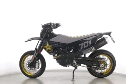701 SUPERMOTO LLC