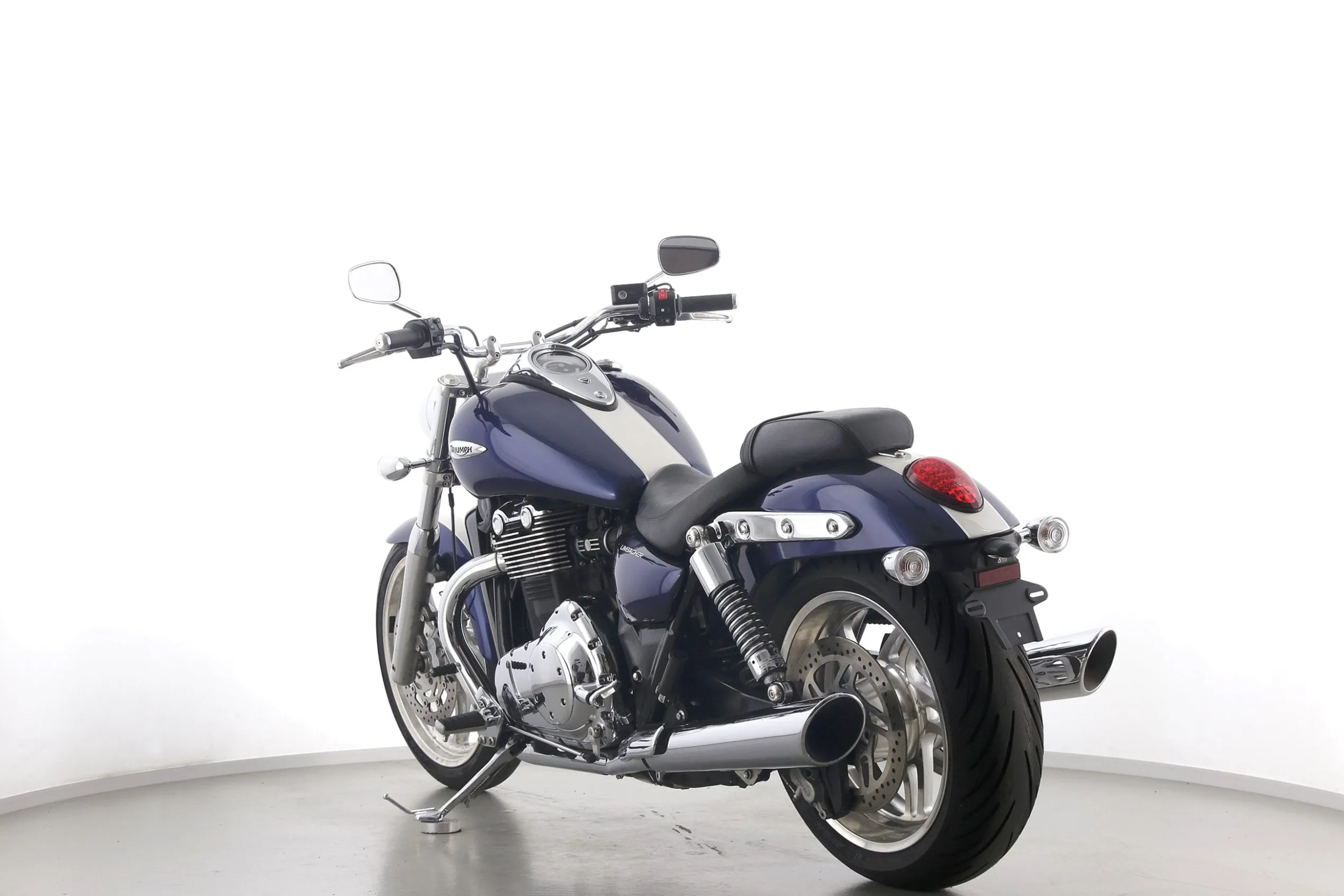 THUNDERBIRD 1600