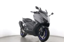 TMAX 560