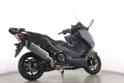 TMAX 560