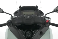 TRICITY 300