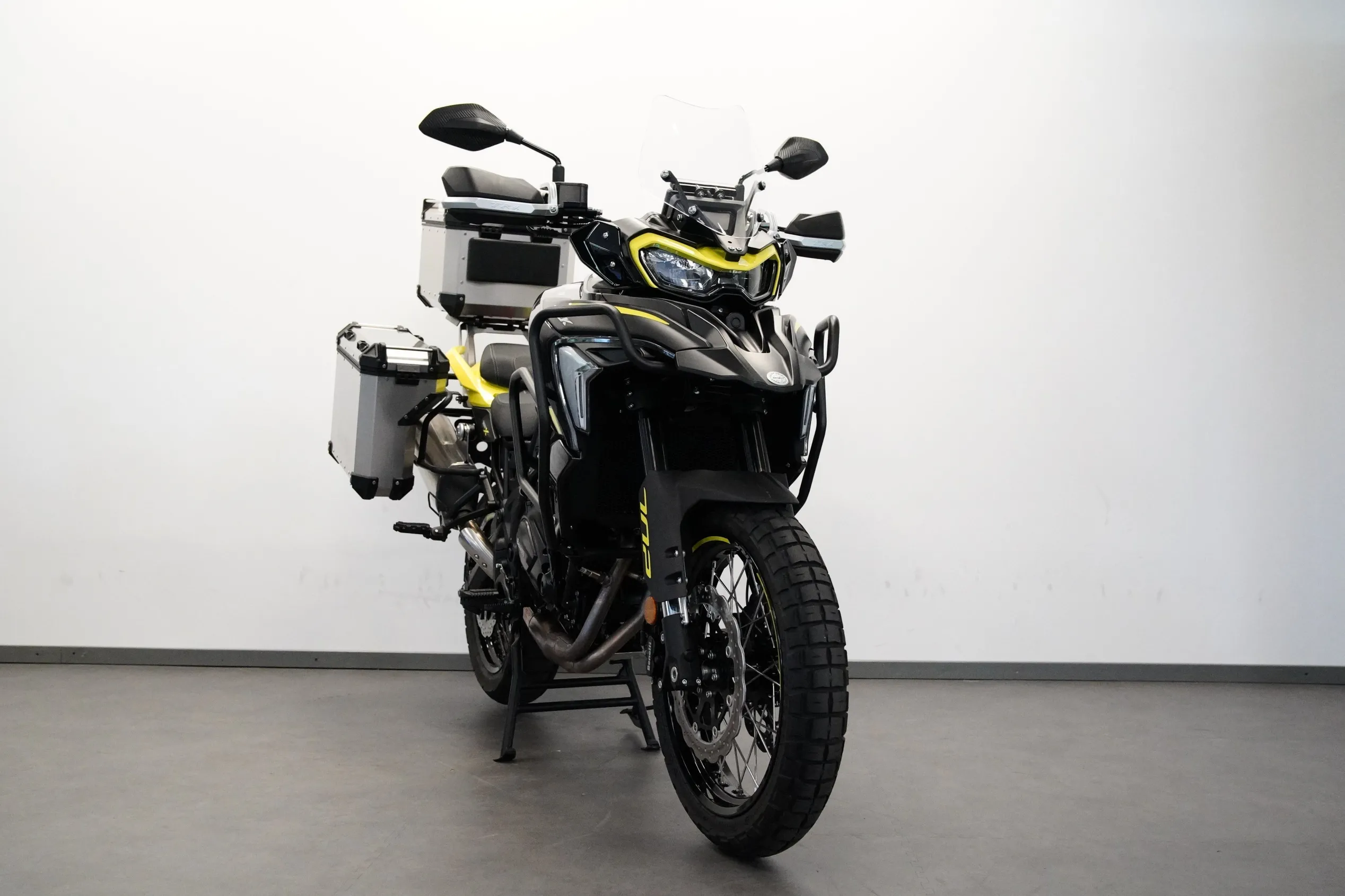 TRK 702X