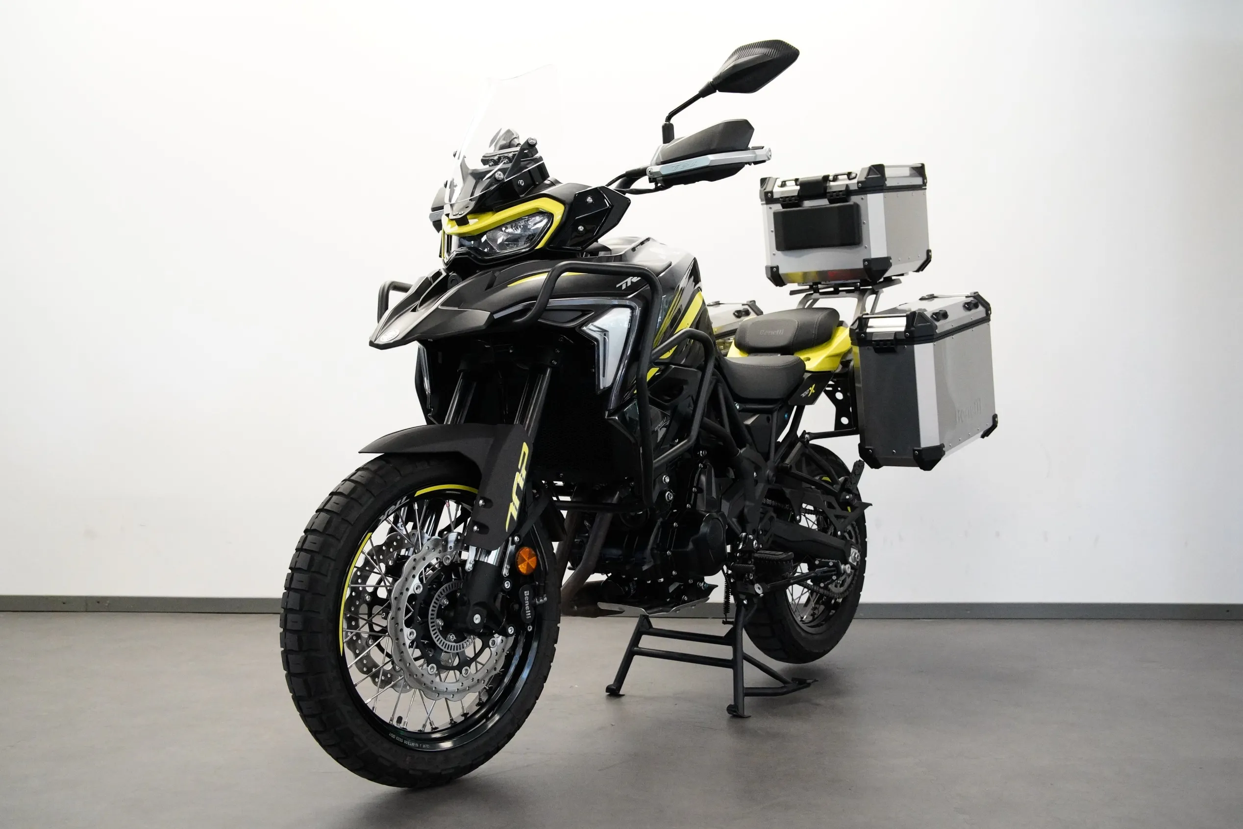 TRK 702X