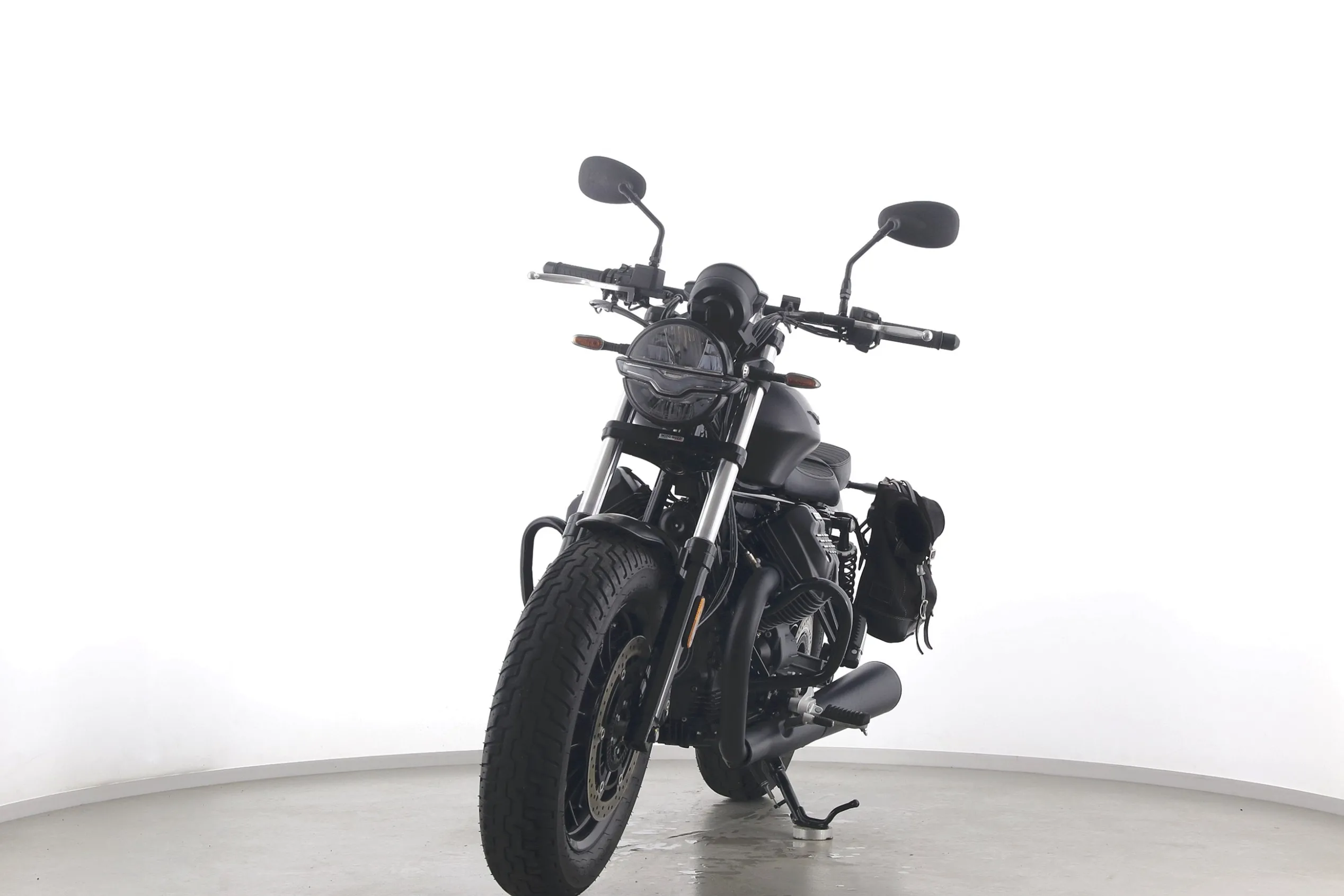 V9 BOBBER