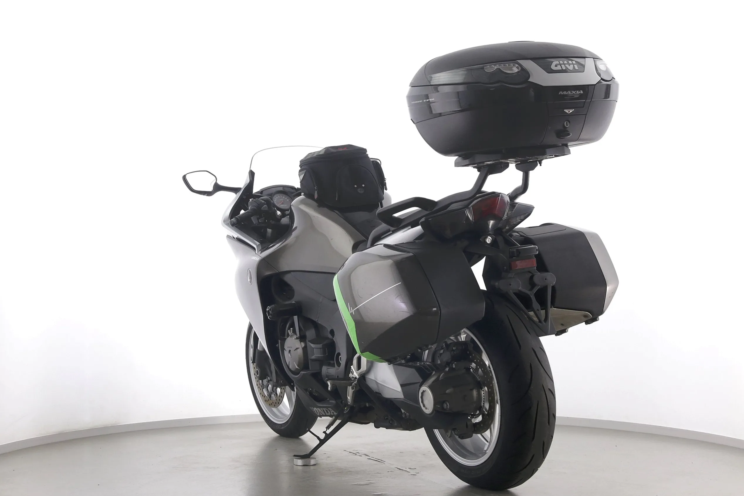 VFR 1200 F DCT