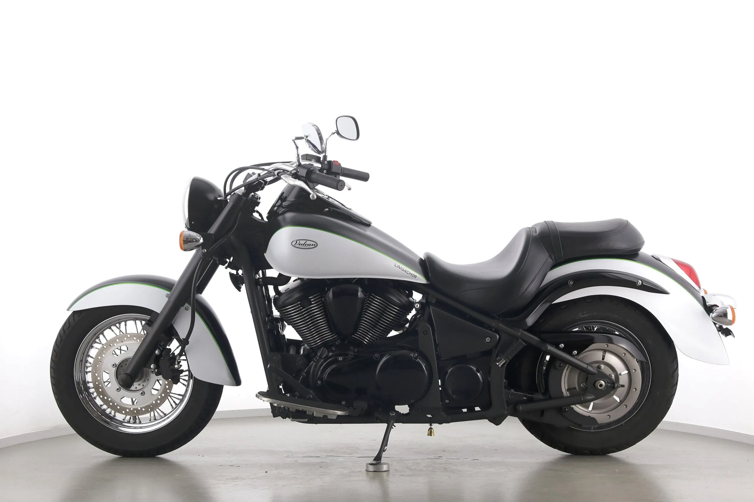 VN 900 CLASSIC