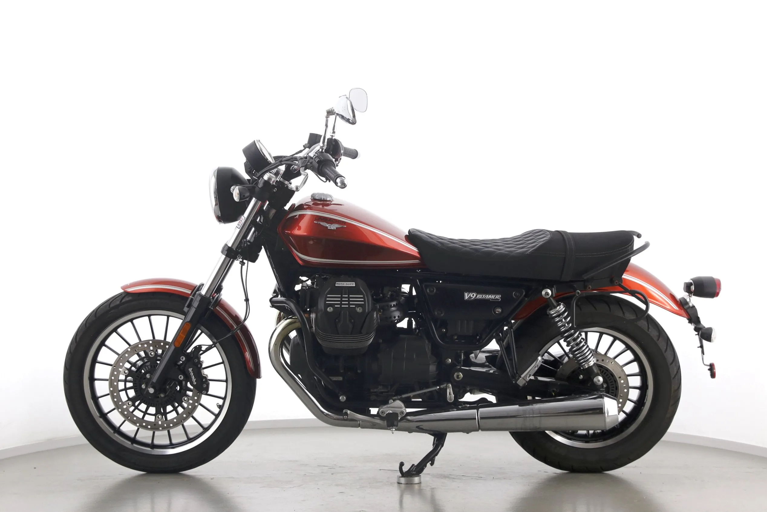 V9 ROAMER
