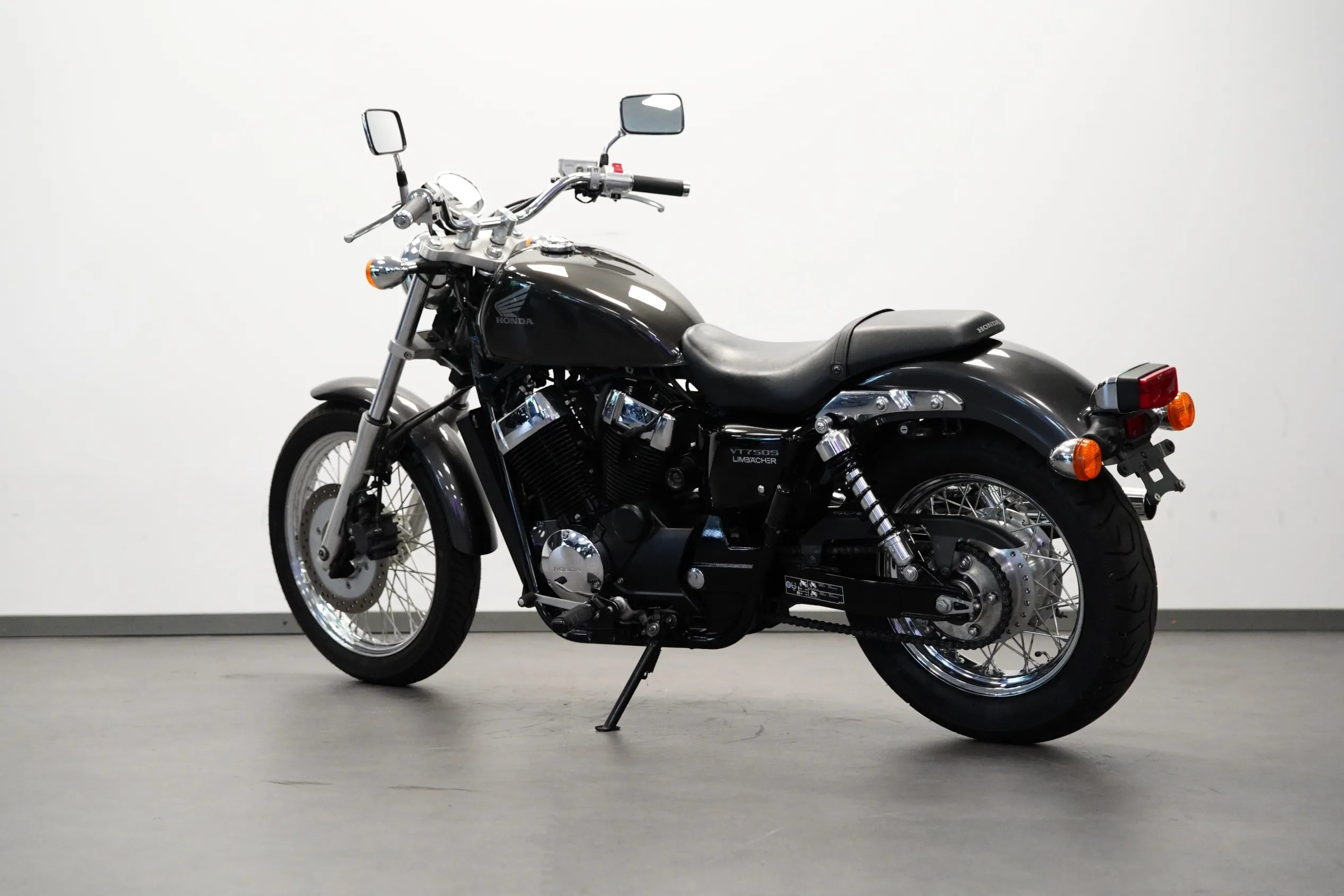 VT 750 S