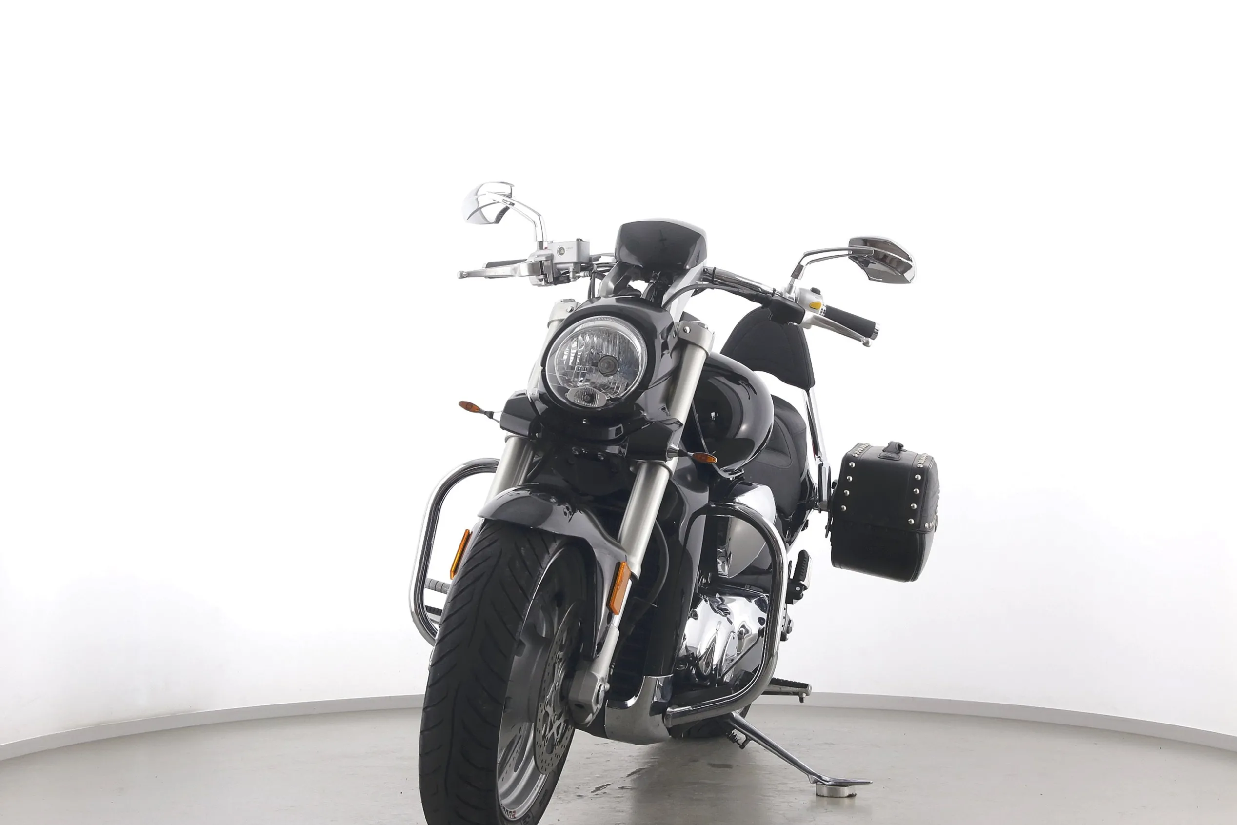 VZR M 1800 R INTRUDER