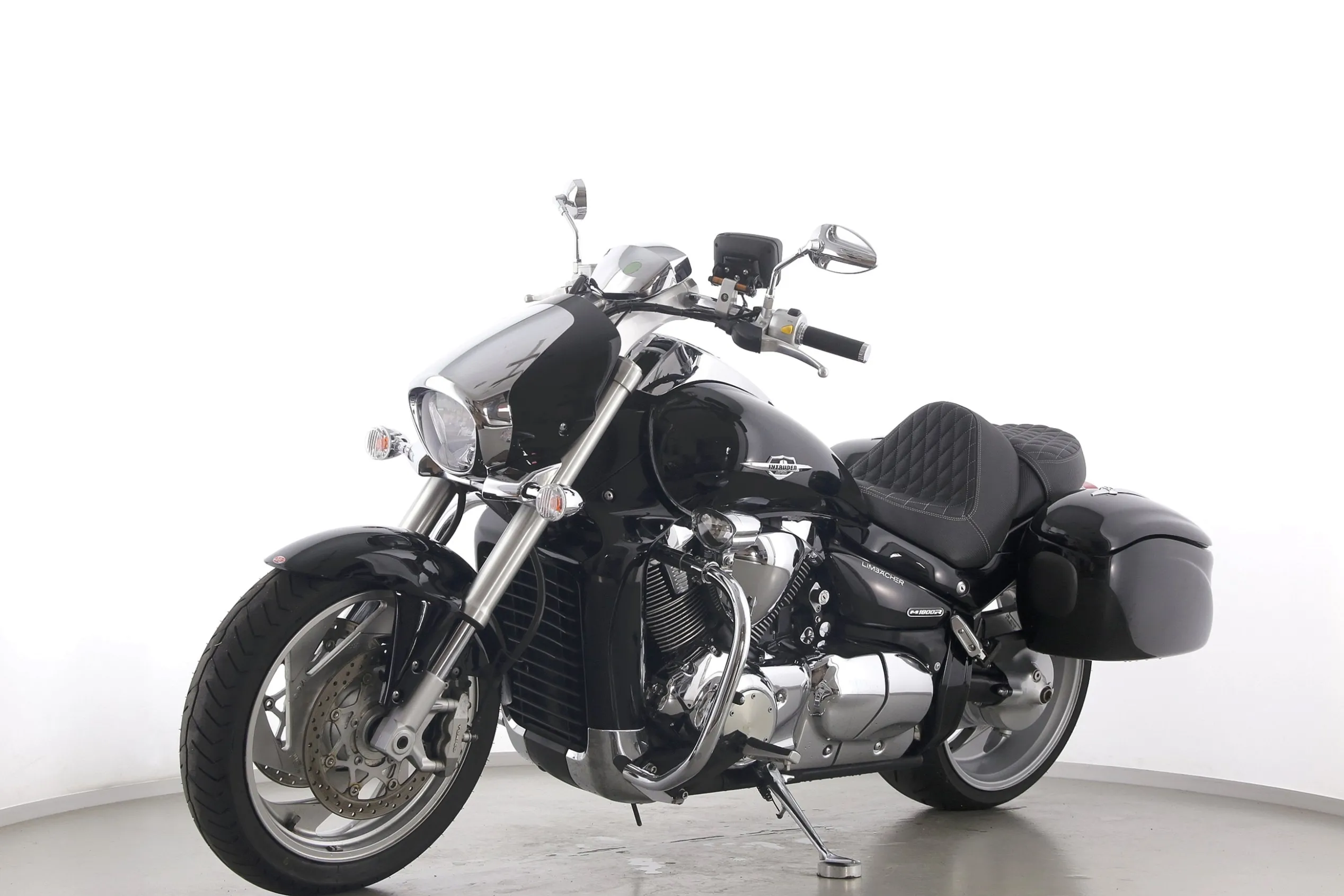 VZR M 1800 R INTRUDER