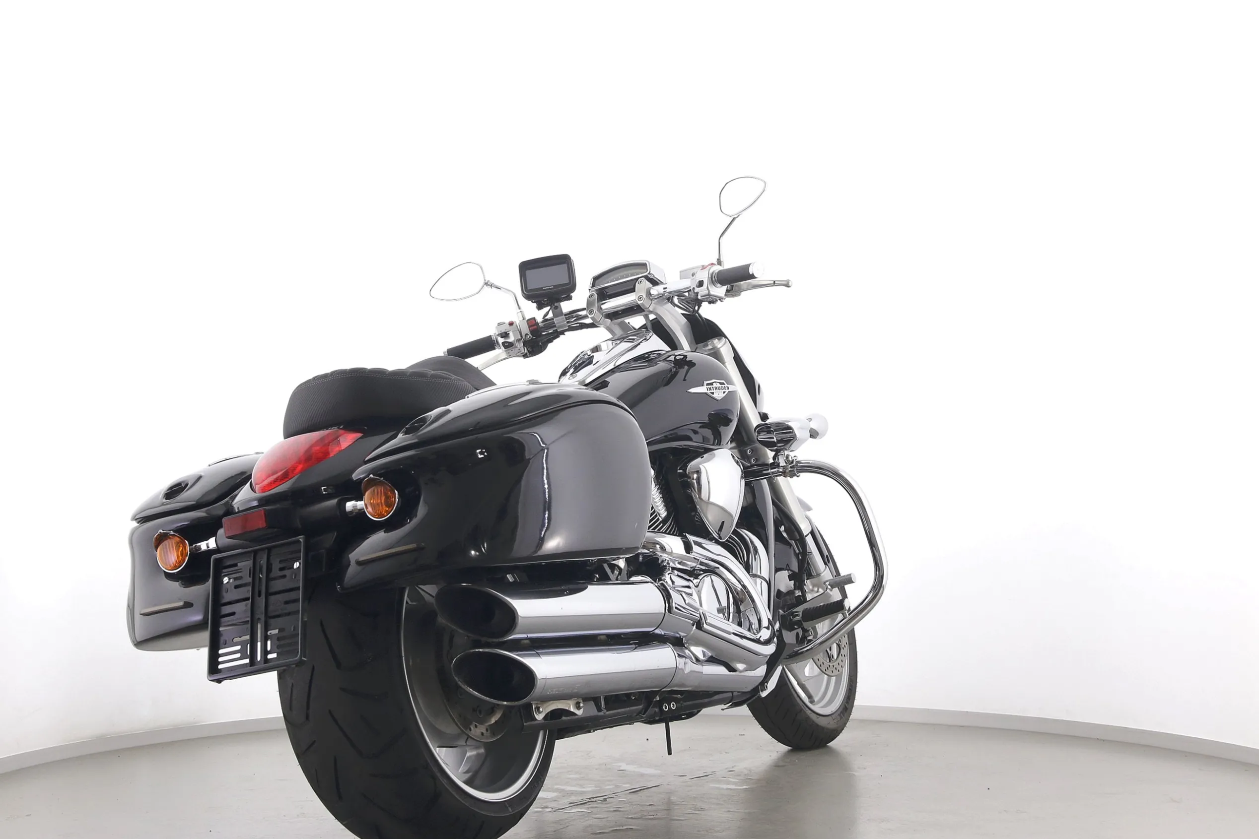 VZR M 1800 R INTRUDER