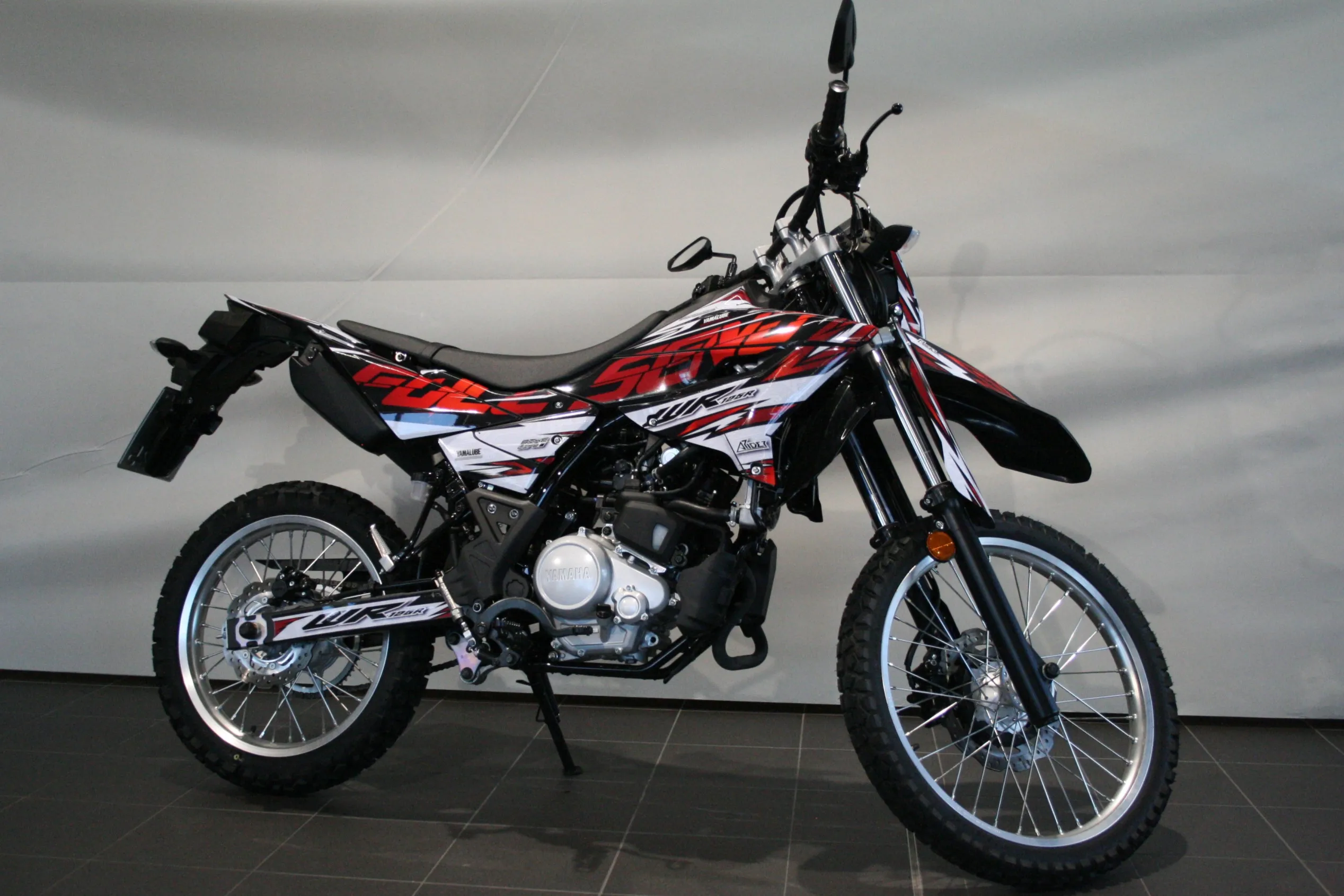 WR 125 R