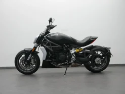 X DIAVEL