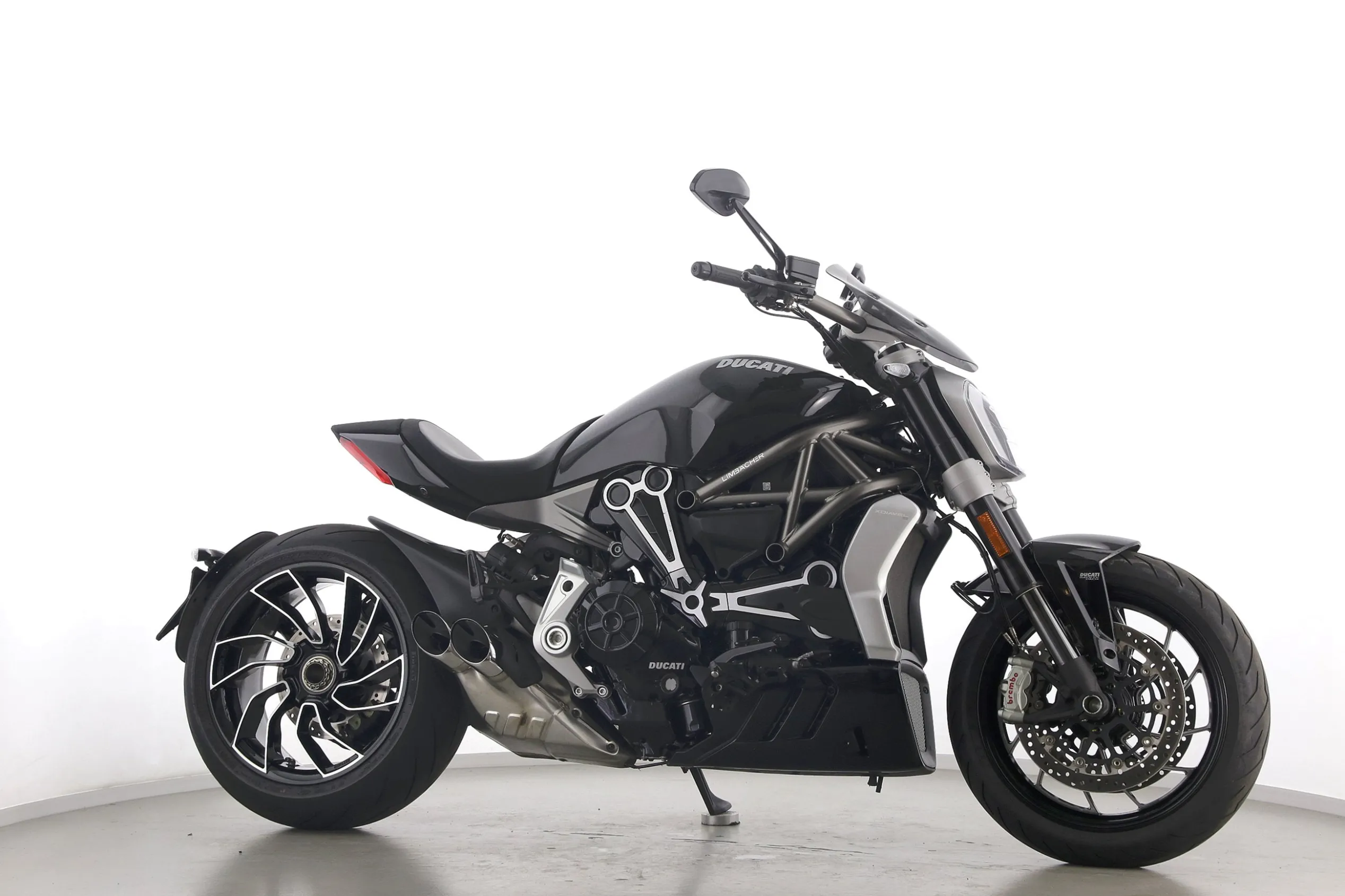 X DIAVEL S