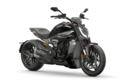X DIAVEL V4