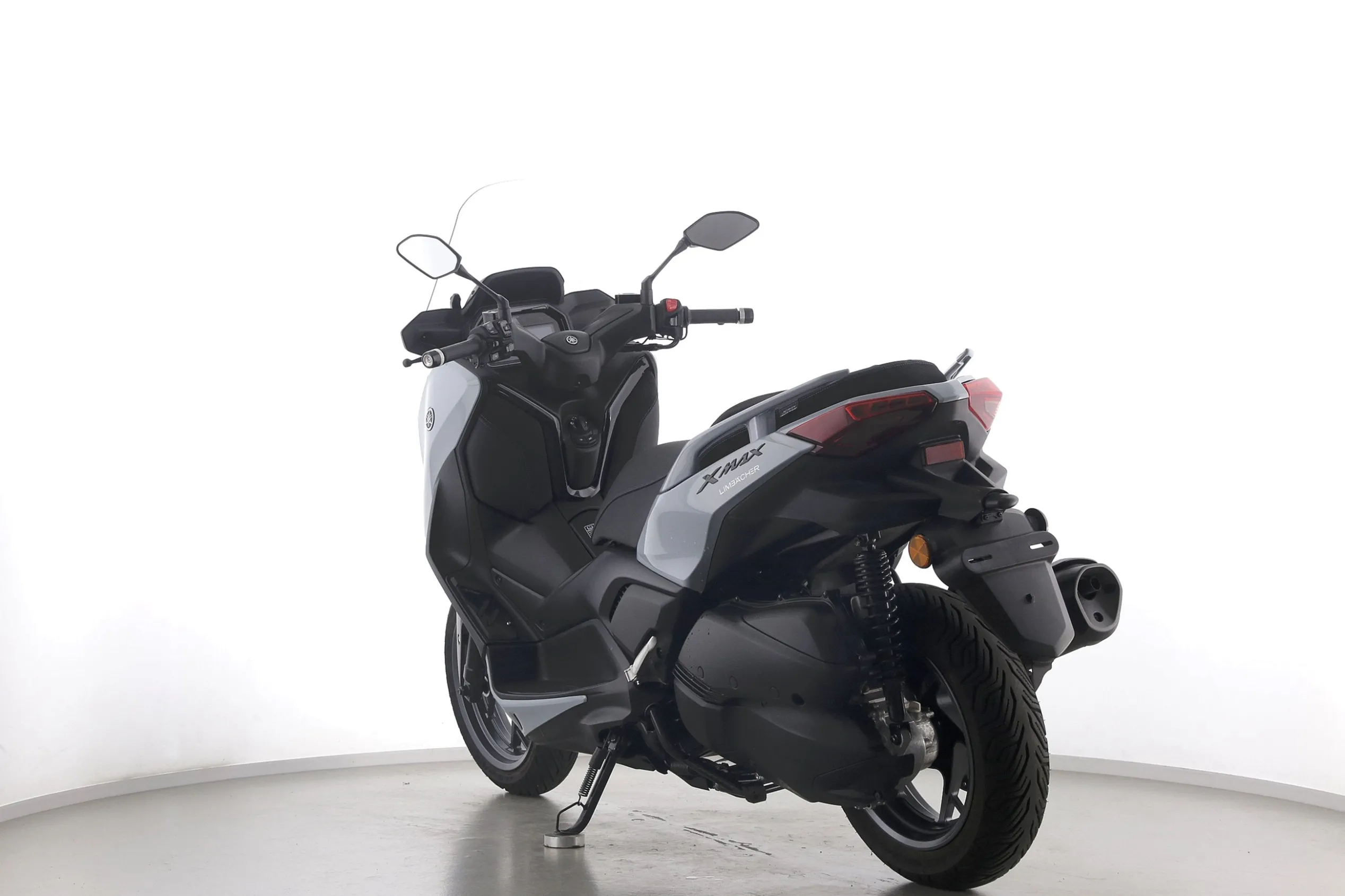 XMAX 300 TECH MAX+