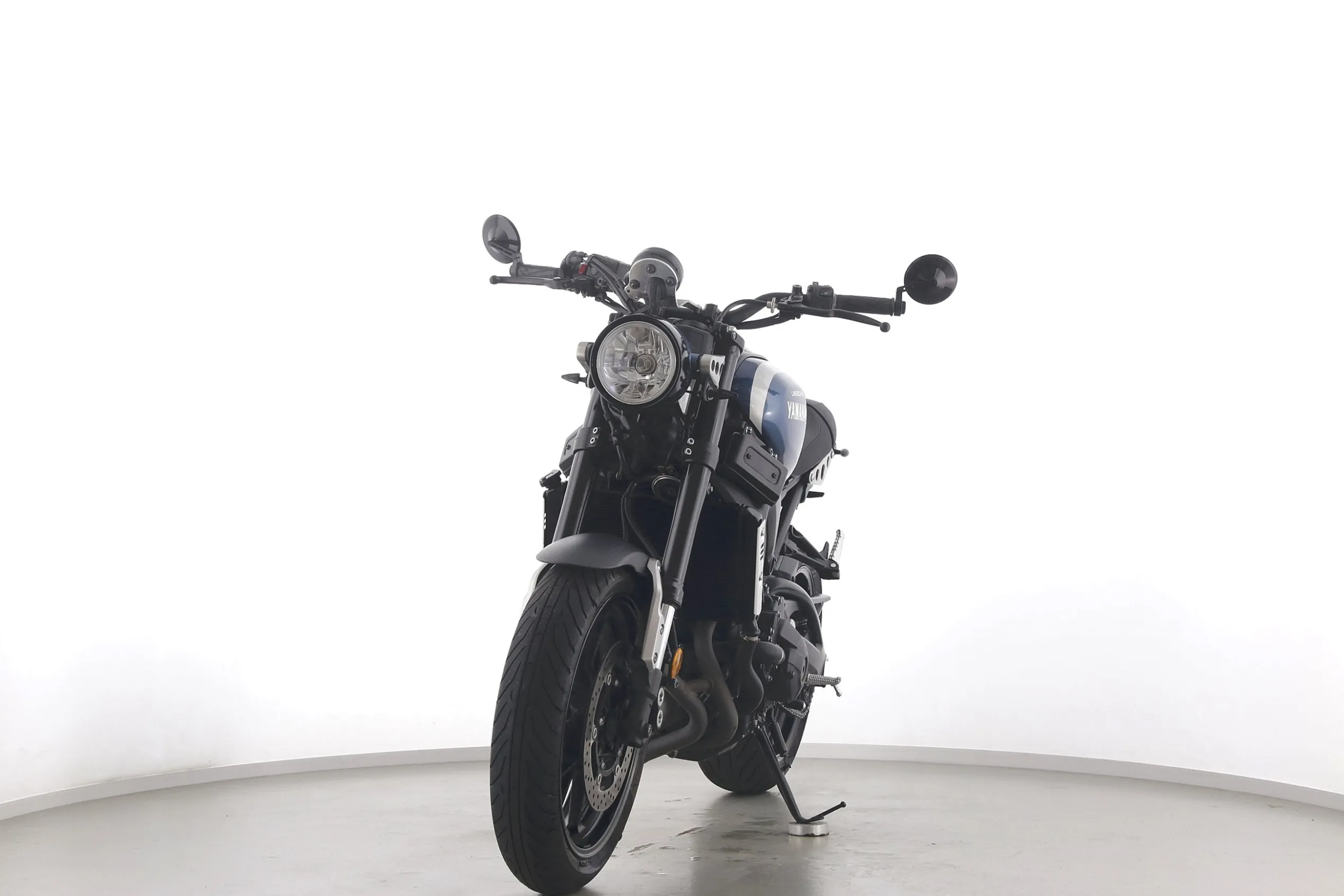 XSR 900