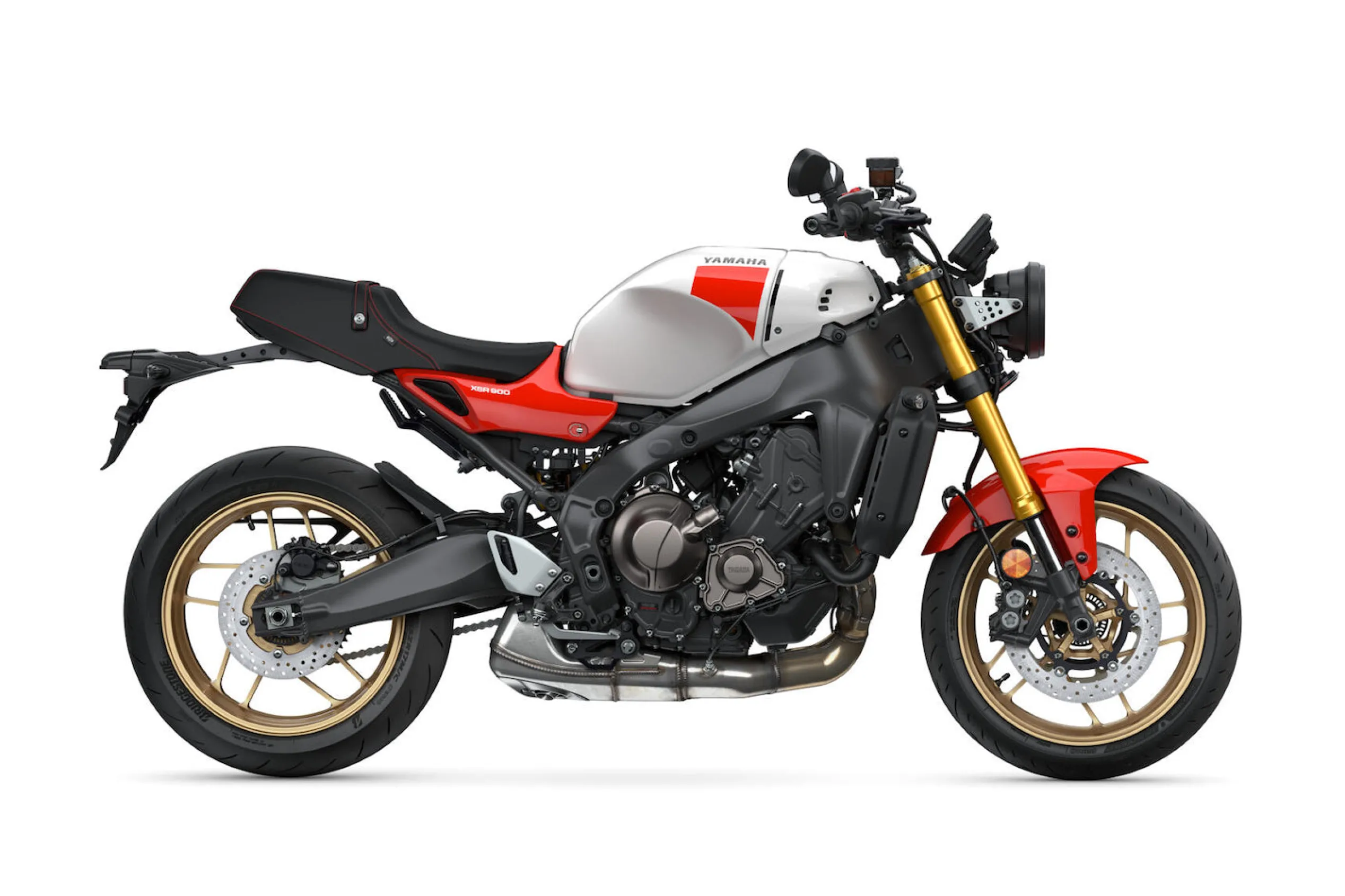 XSR 900