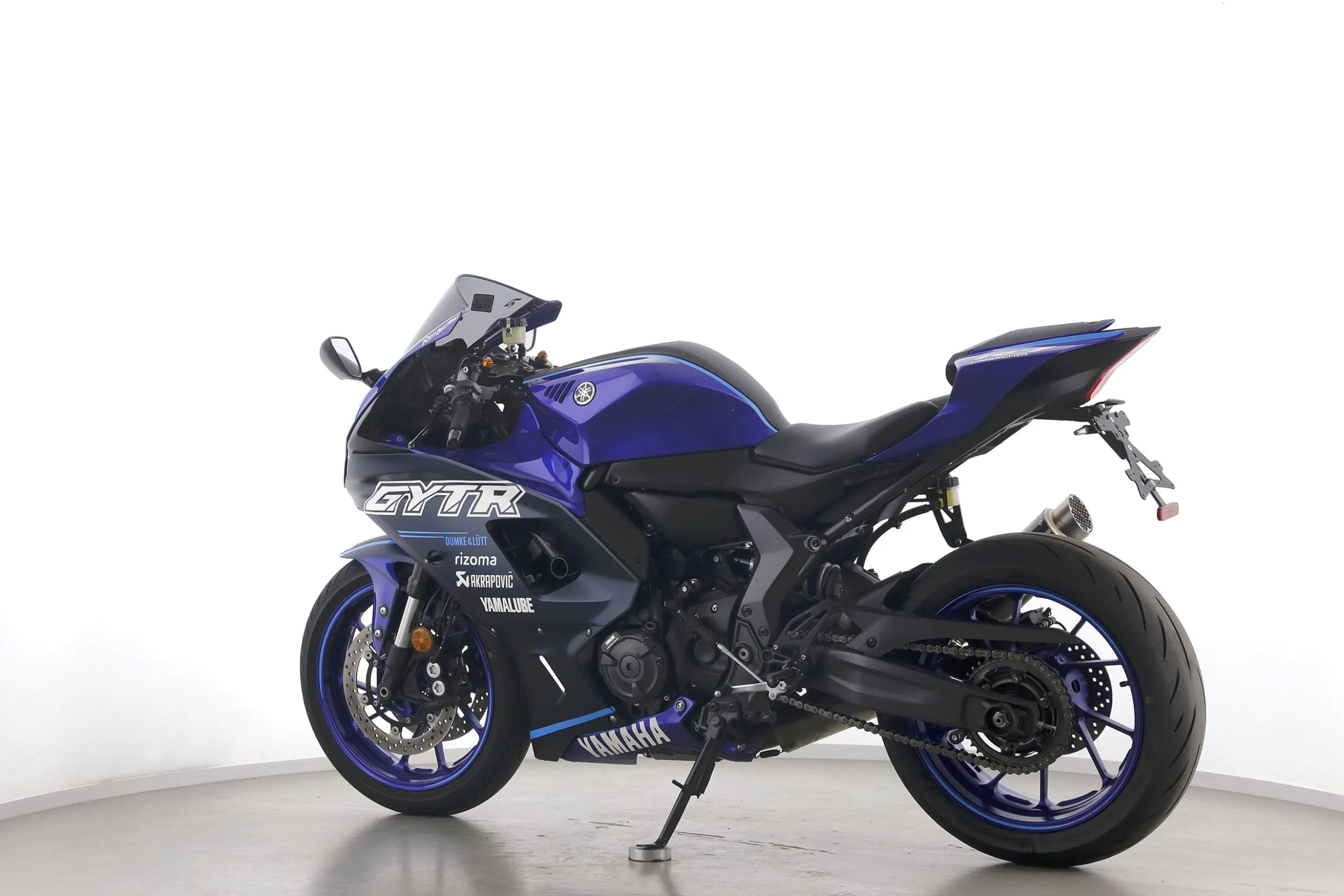 YZF R7