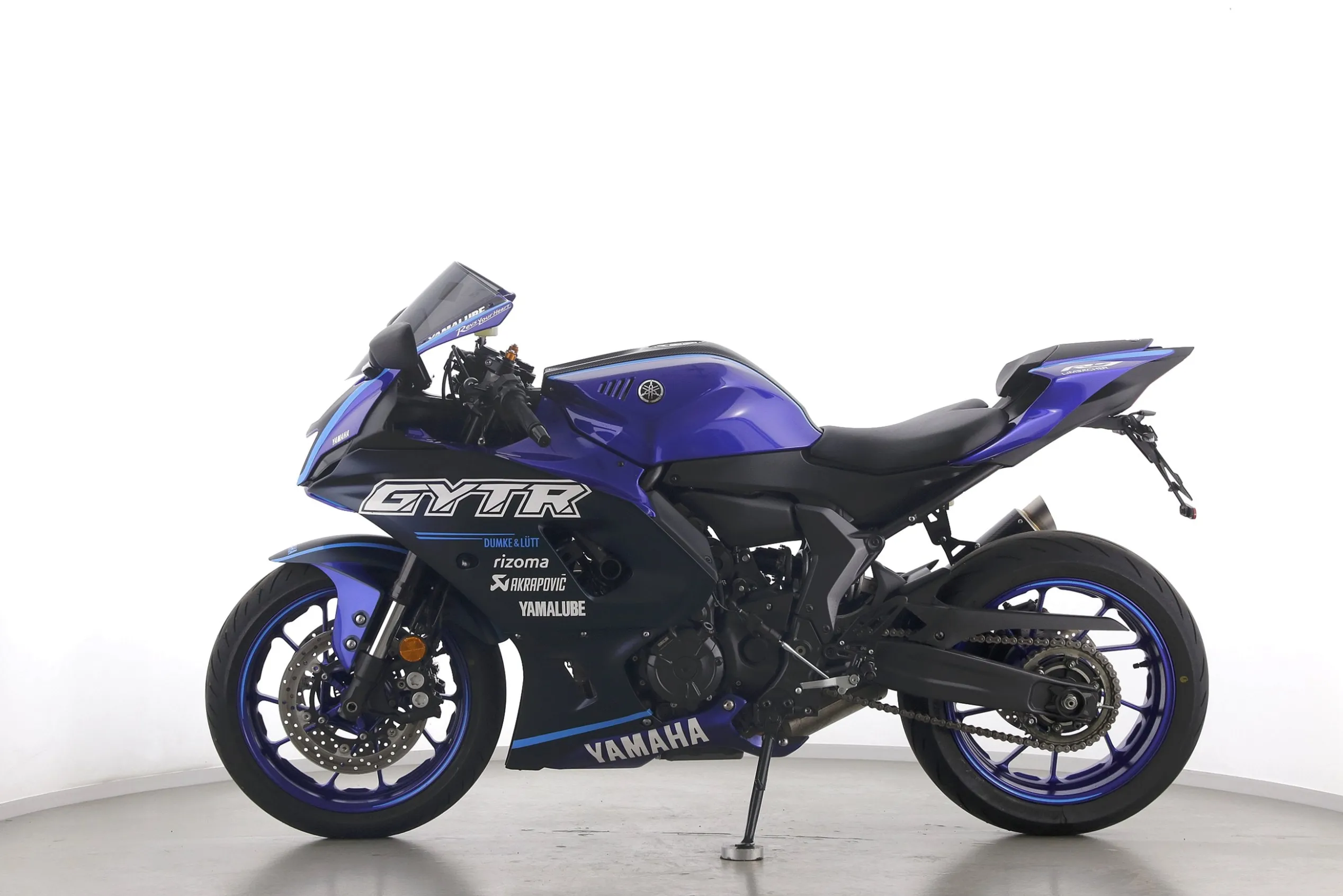 YZF R7