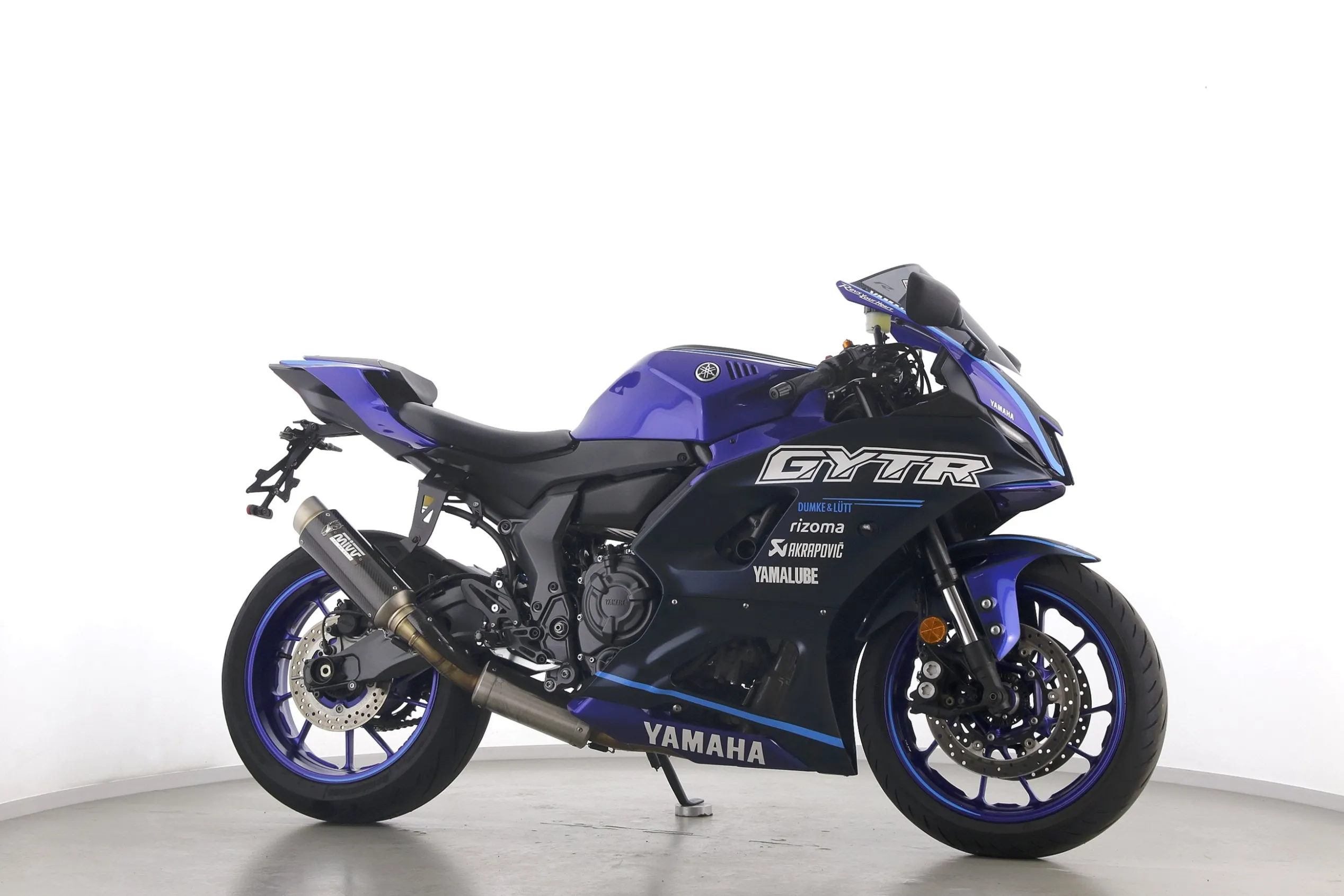 YZF R7