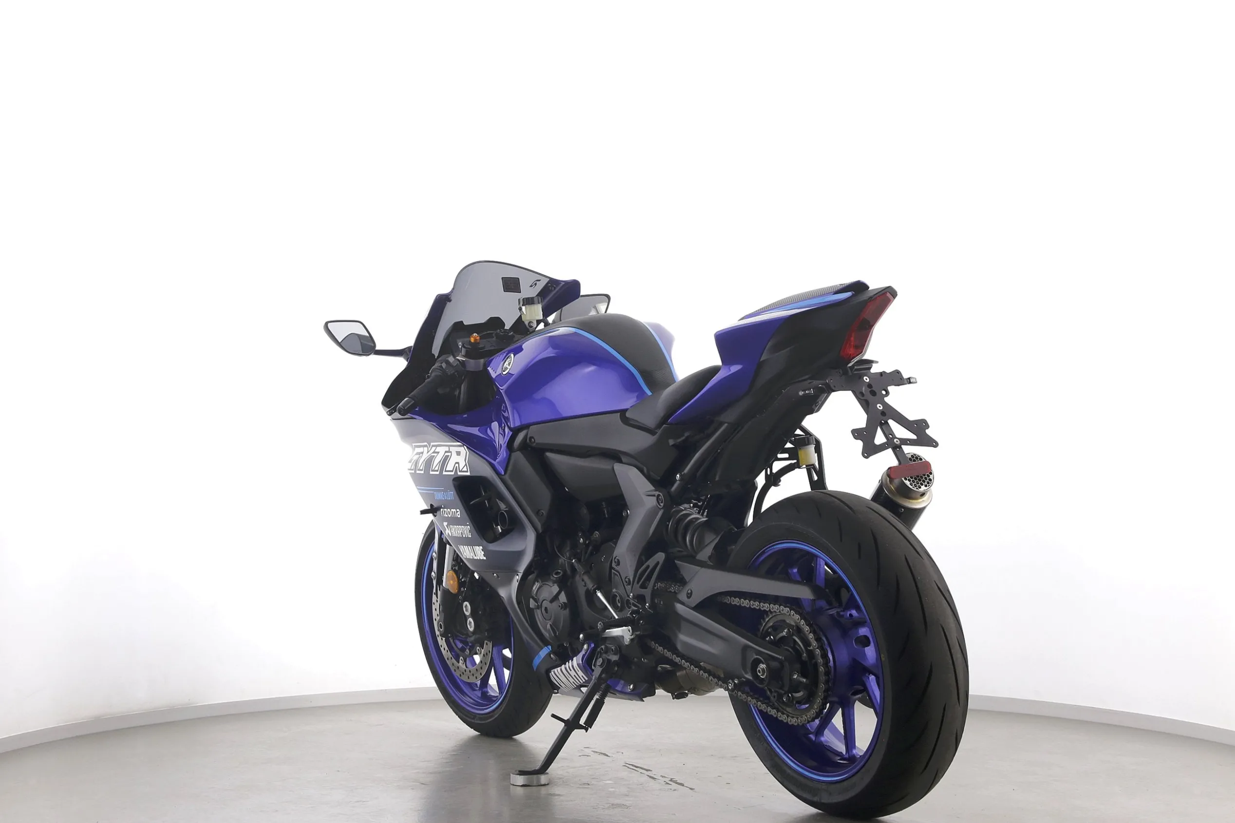 YZF R7