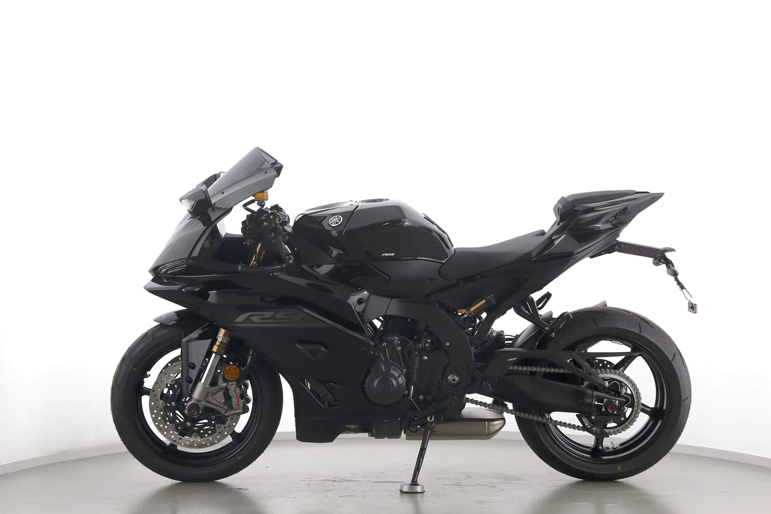 YZF R9 LLC