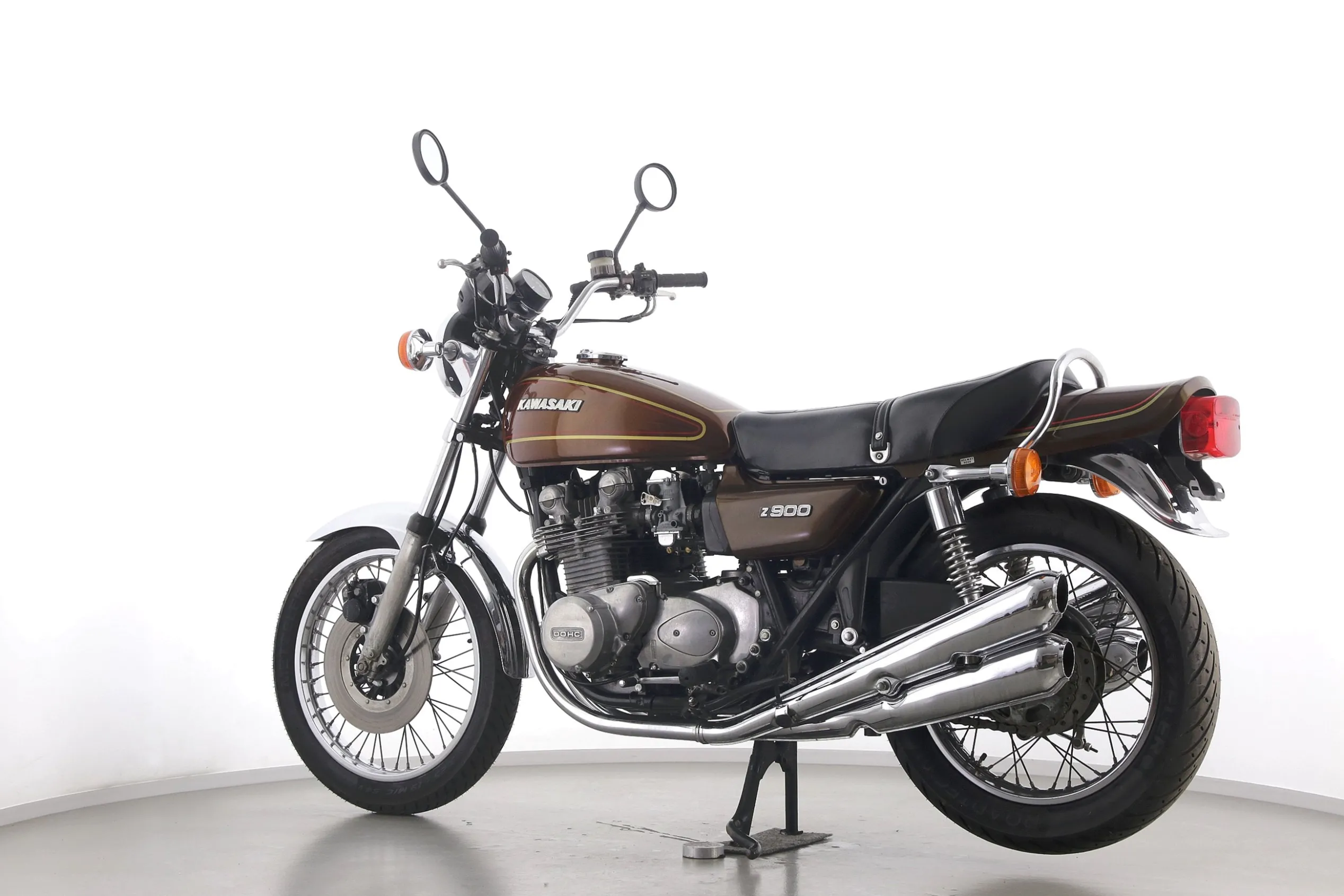 Z 1 F / Z 900