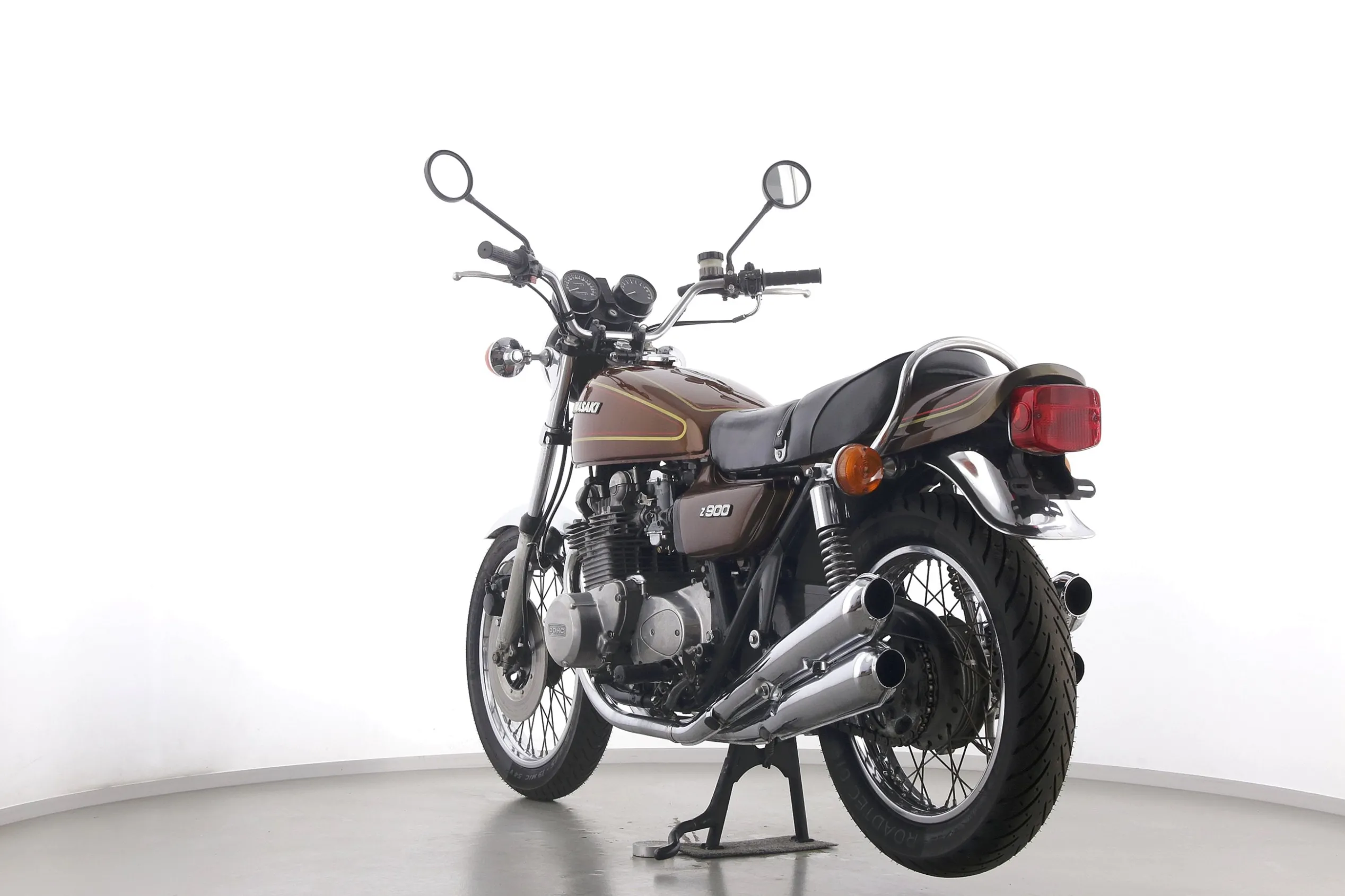 Z 1 F / Z 900
